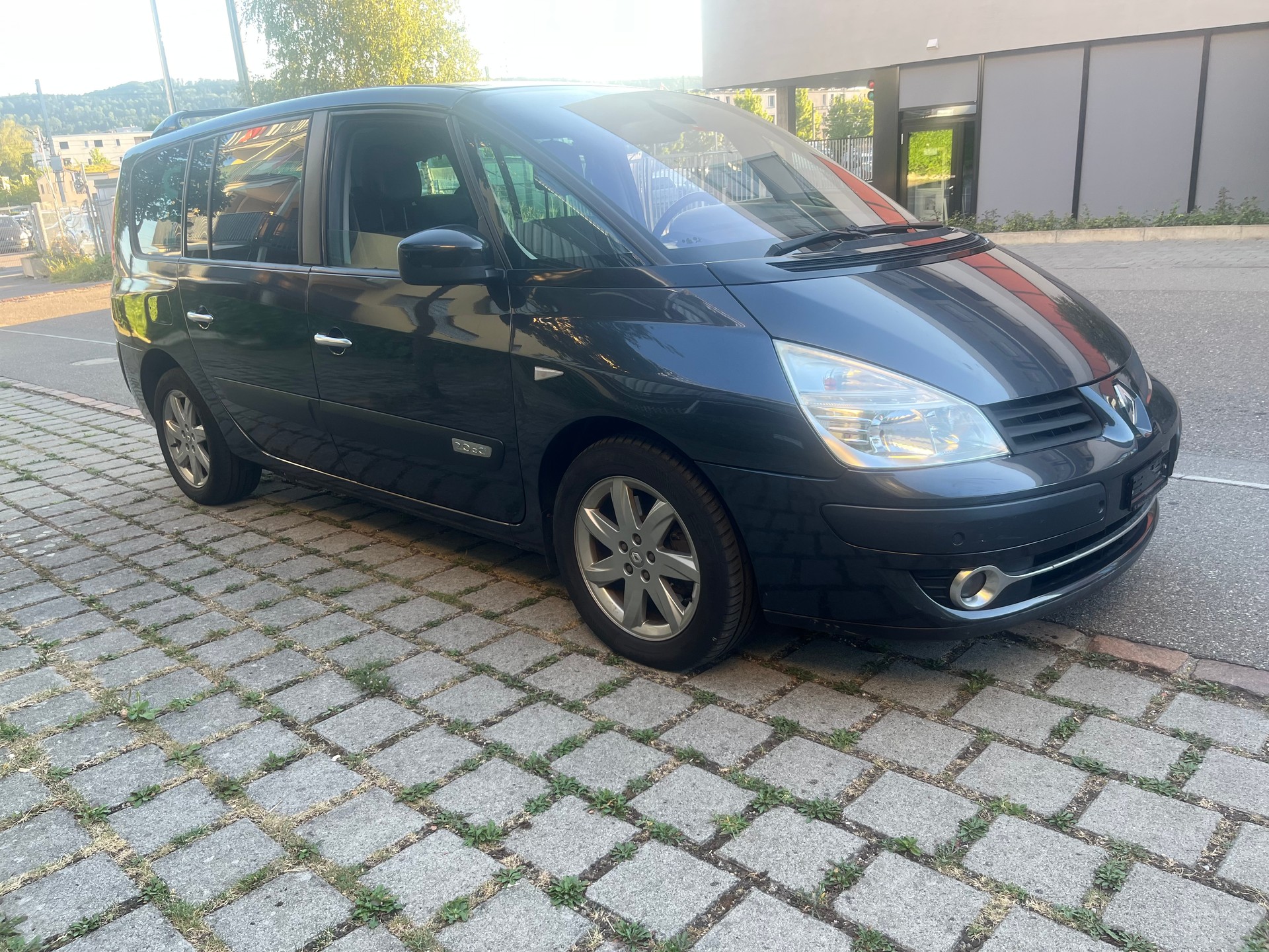 RENAULT Espace 2.0 dCi Dynamique Automatic-image-2