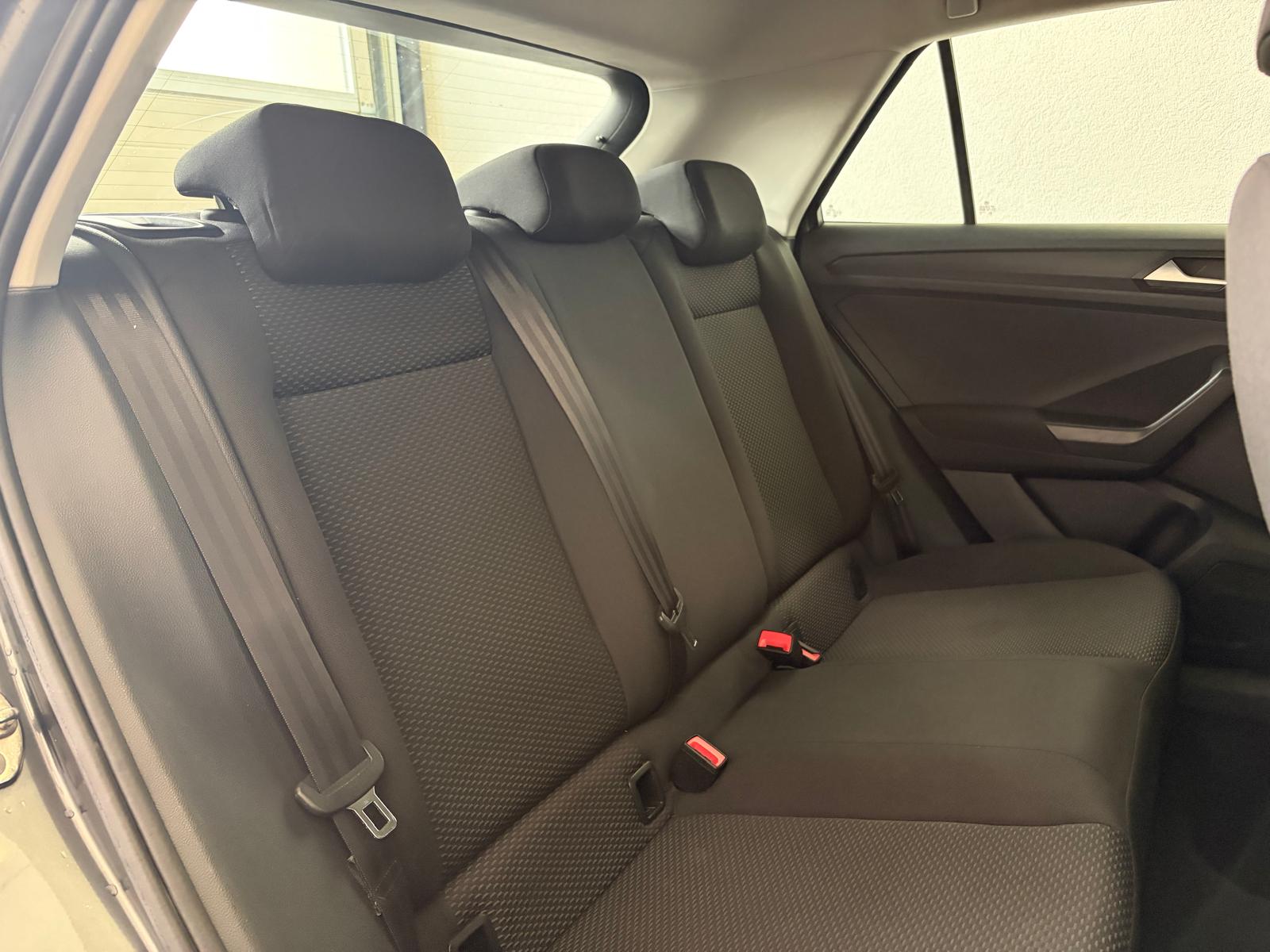 VW T-Roc 1.0 TSI Advance - Attelage - Service du jour-image-8