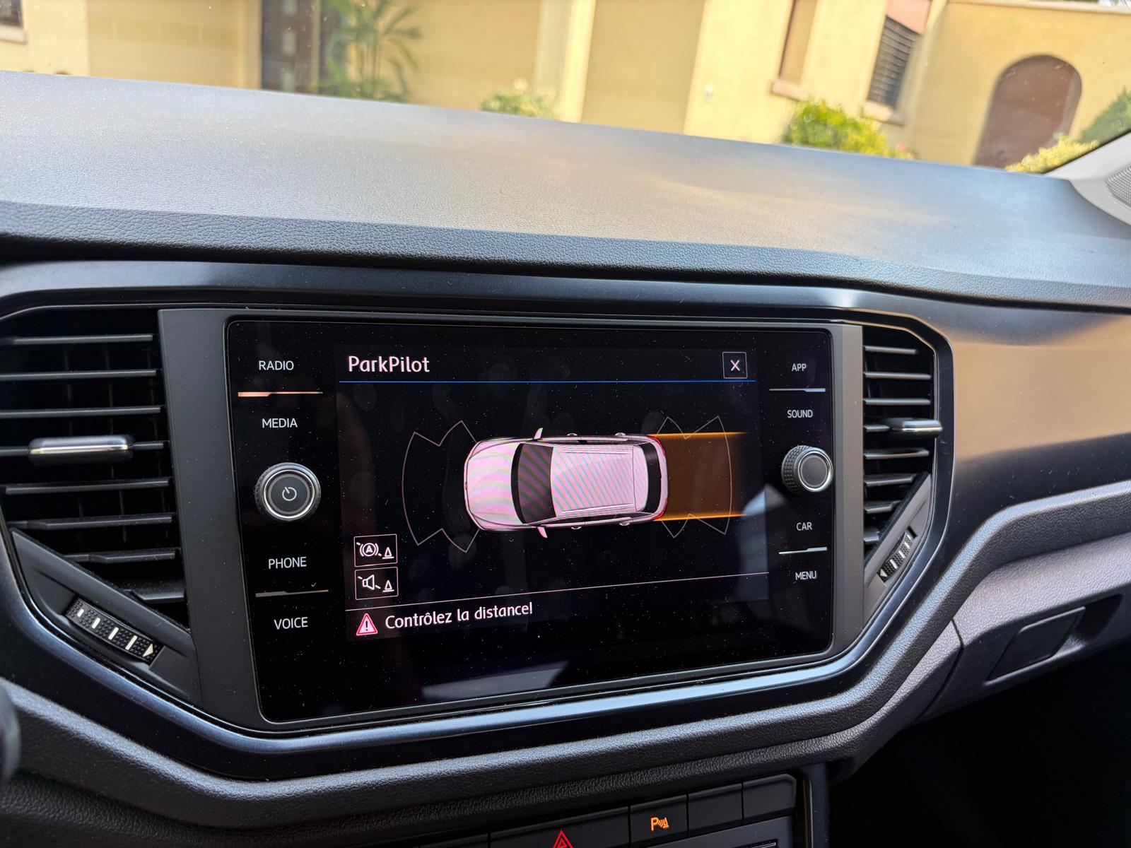 VW T-Roc 1.0 TSI Advance - Attelage - Service du jour-image-15