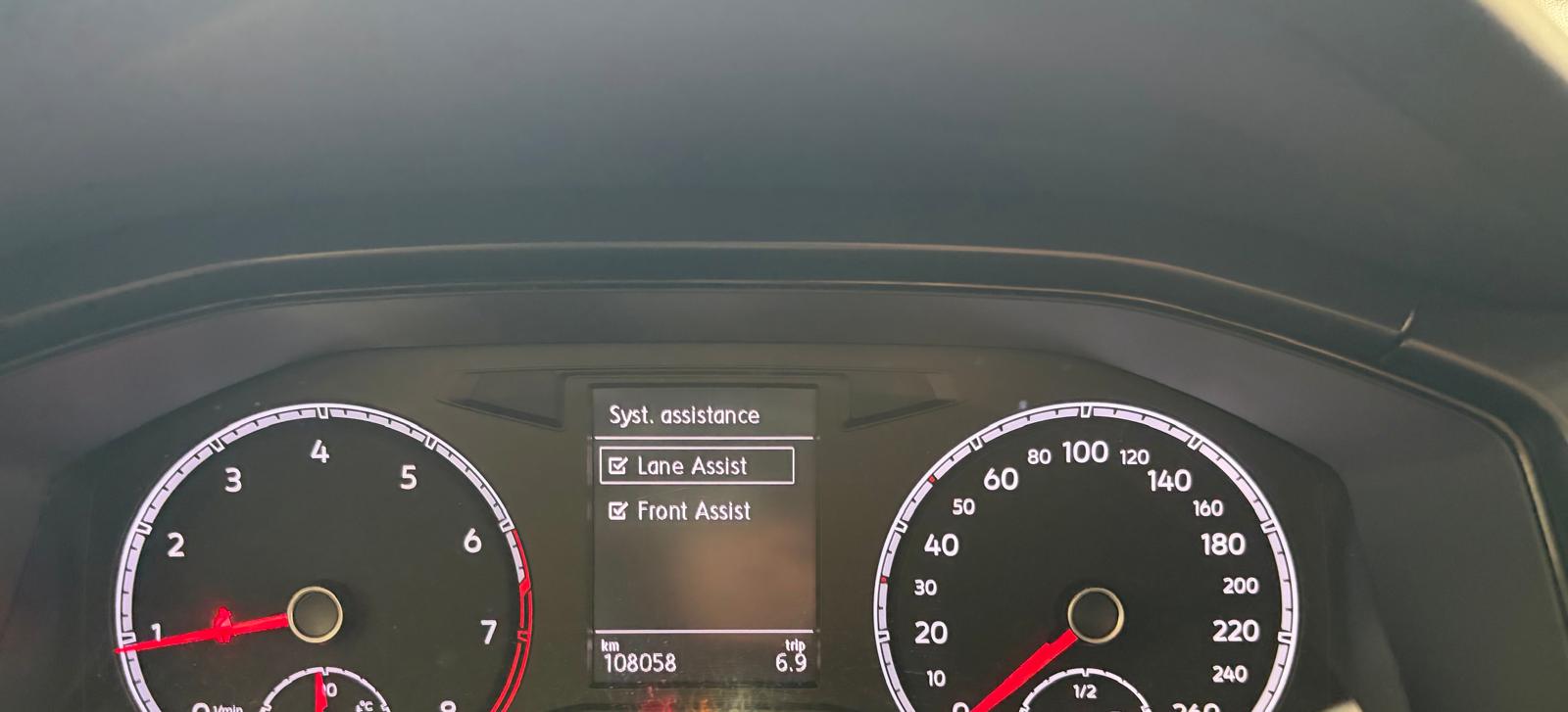 VW T-Roc 1.0 TSI Advance - Attelage - Service du jour-image-14