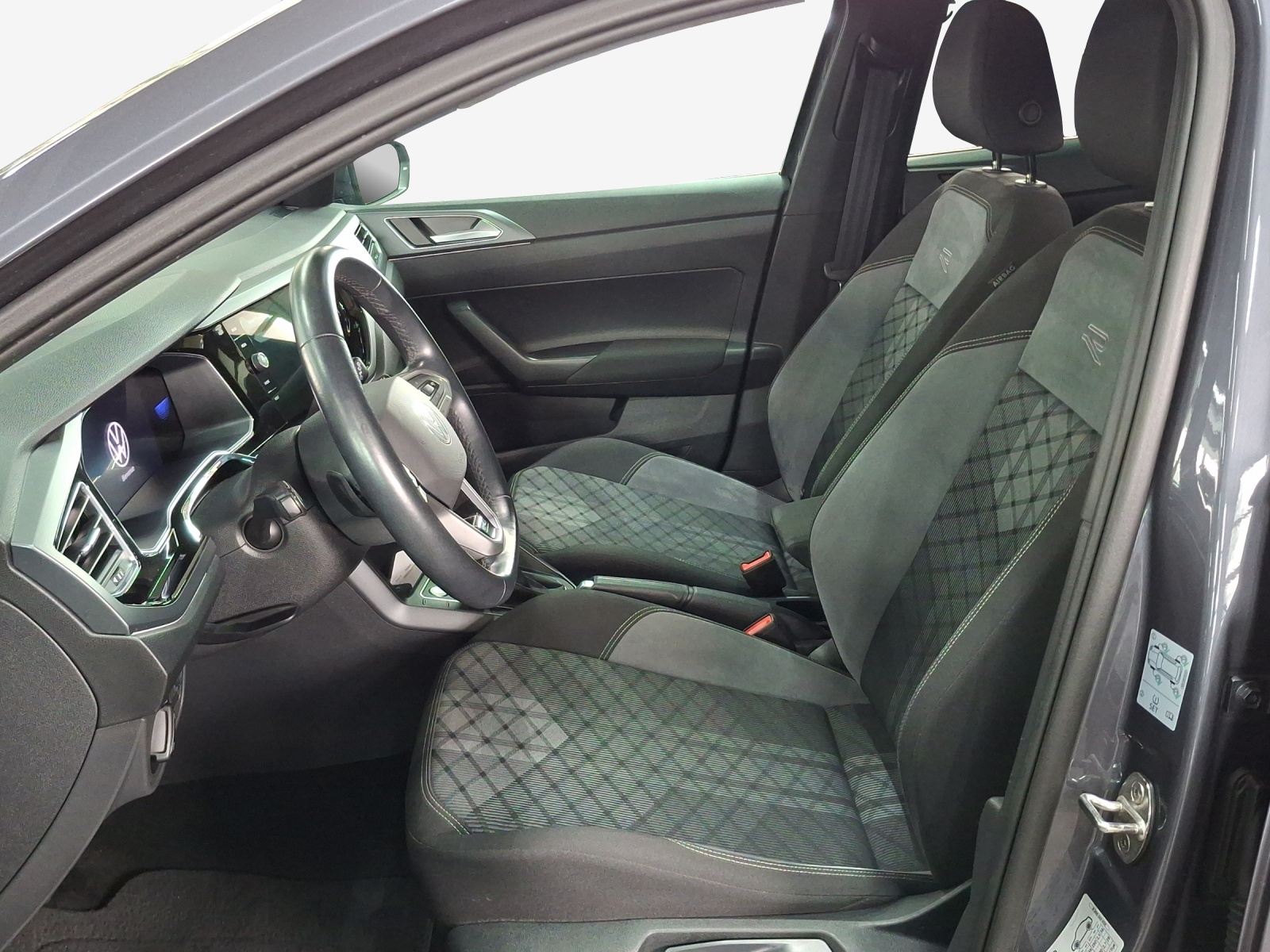 VW Polo 1.0 TSI R-Line DSG-image-7
