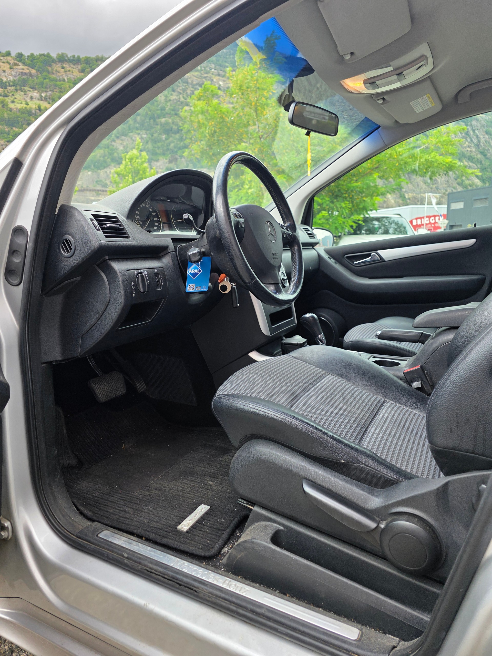 MERCEDES-BENZ A 200 CDI Avantgarde-image-11