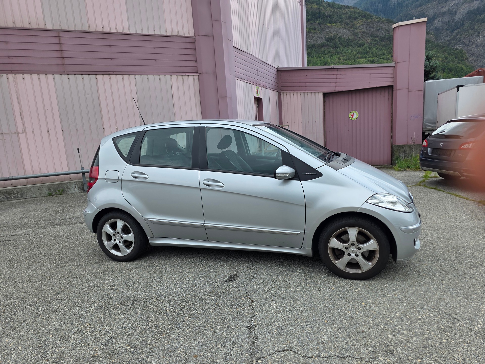 MERCEDES-BENZ A 200 CDI Avantgarde-image-3