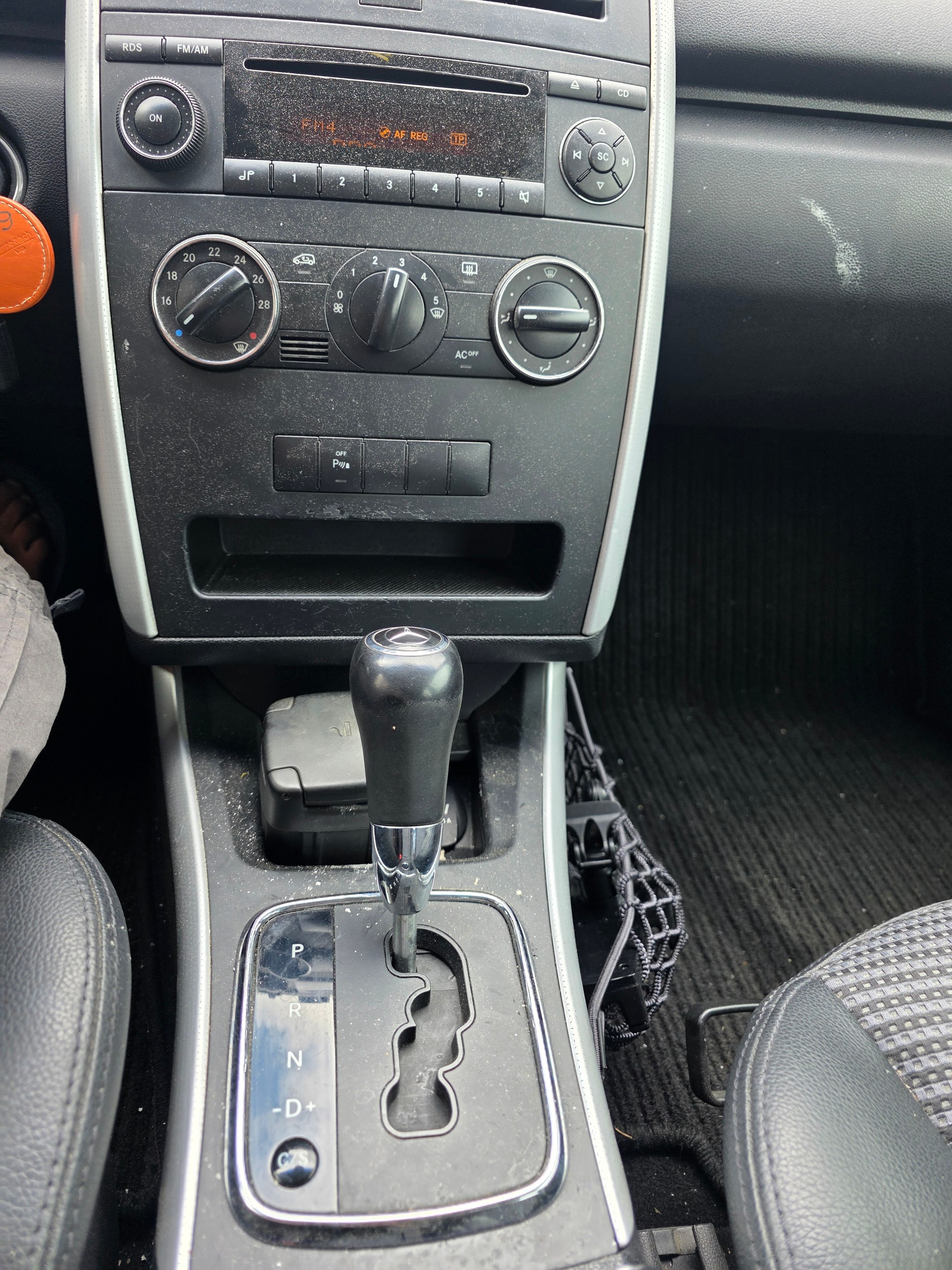 MERCEDES-BENZ A 200 CDI Avantgarde-image-14