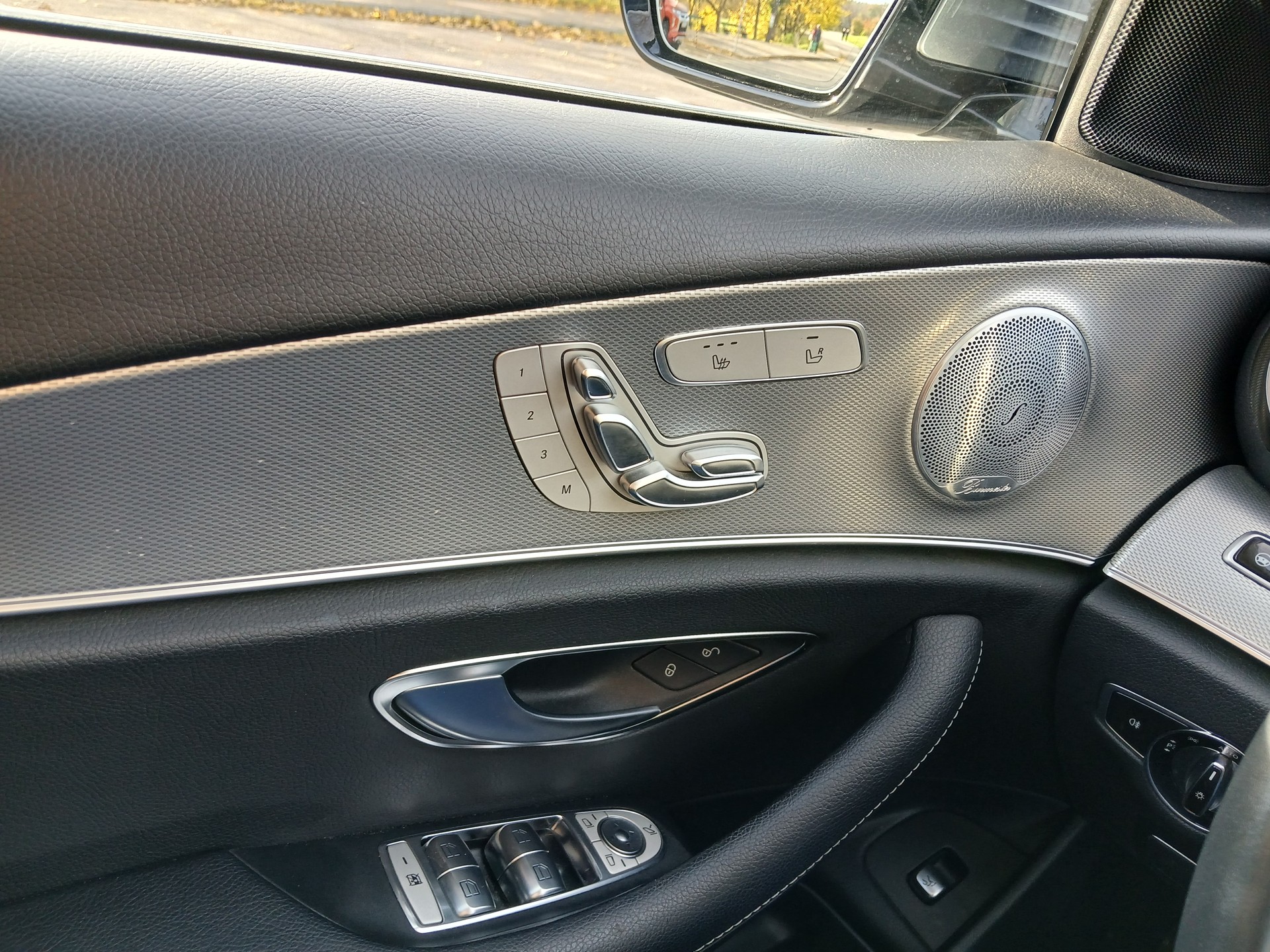 MERCEDES-BENZ E 200 Avantgarde 9G-Tronic-image-6