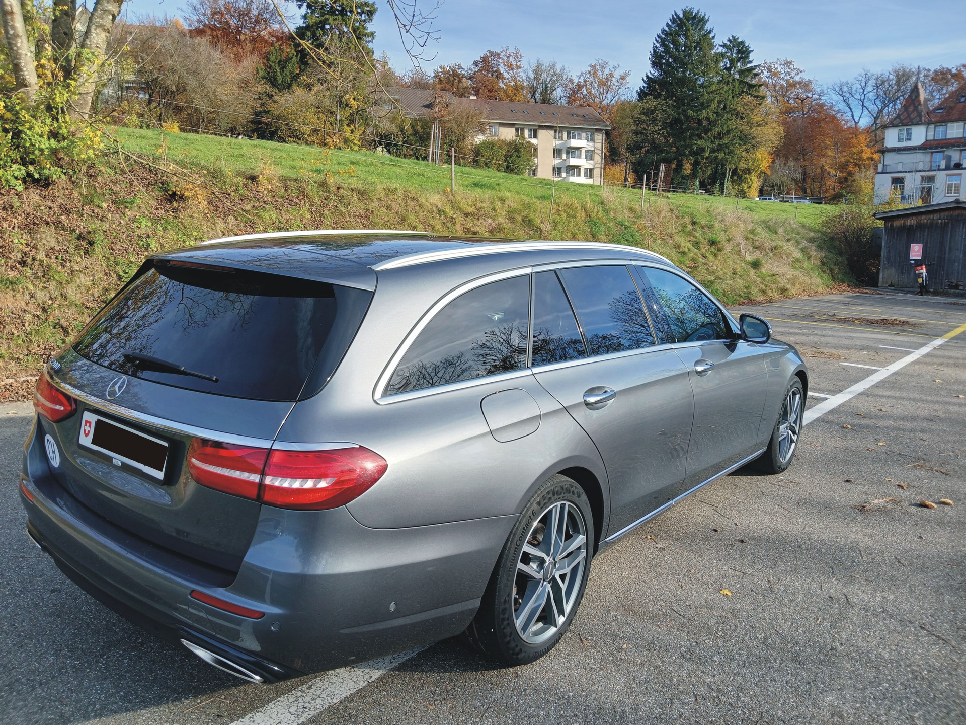 MERCEDES-BENZ E 200 Avantgarde 9G-Tronic-image-2