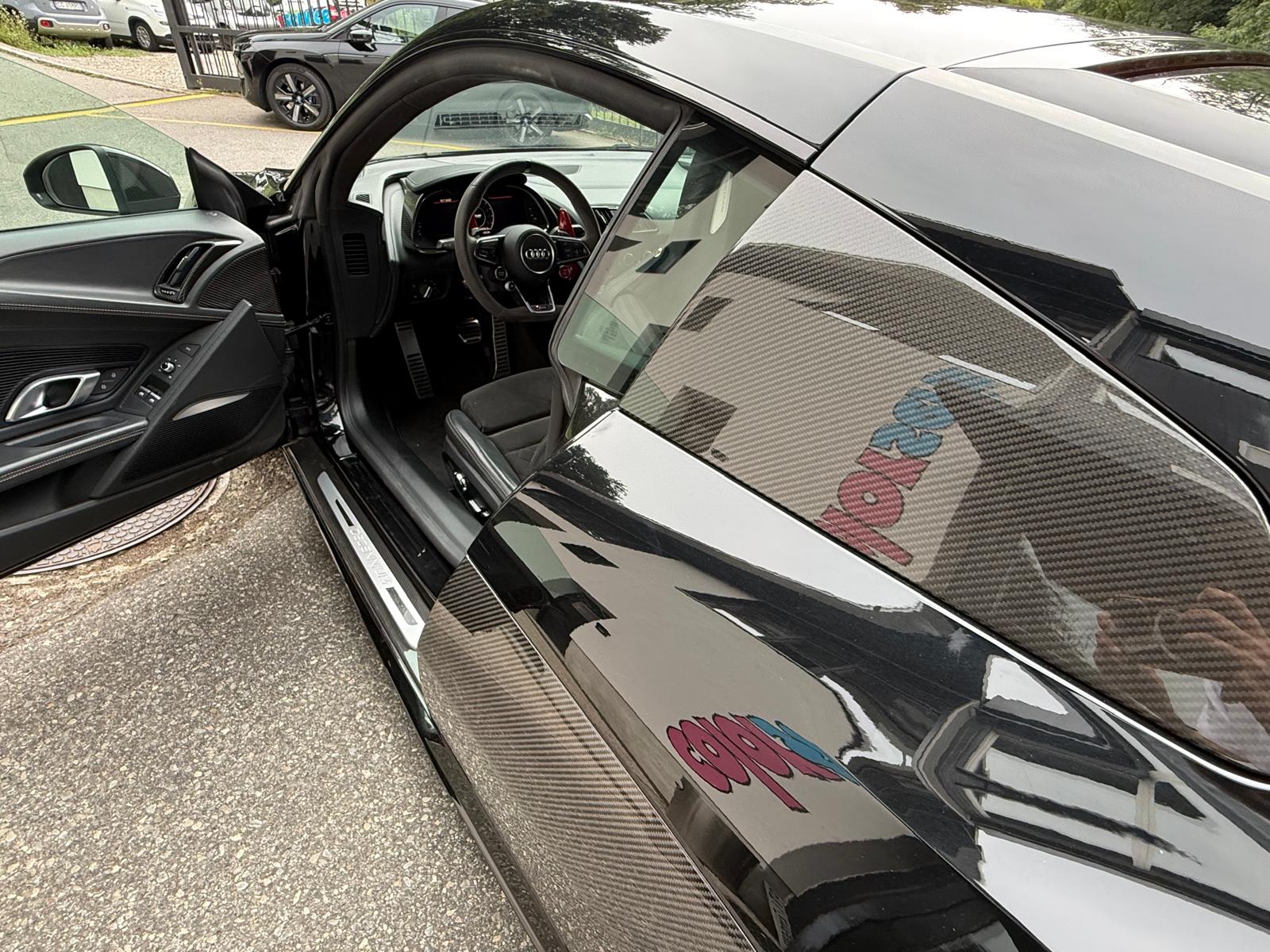 AUDI R8 Coupé performance S-Tronic-image-11
