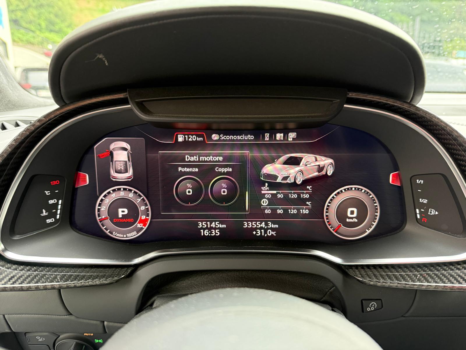 AUDI R8 Coupé performance S-Tronic-image-13