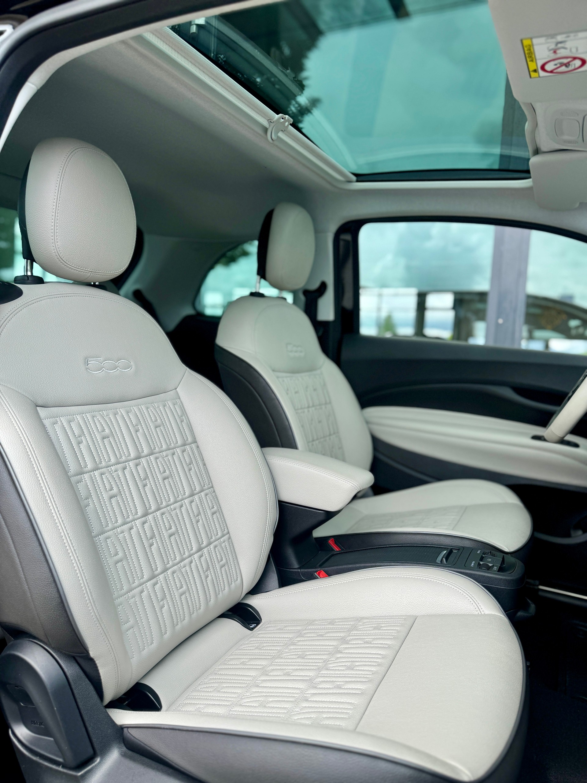 FIAT 500 electric 87 kW La Prima-image-10