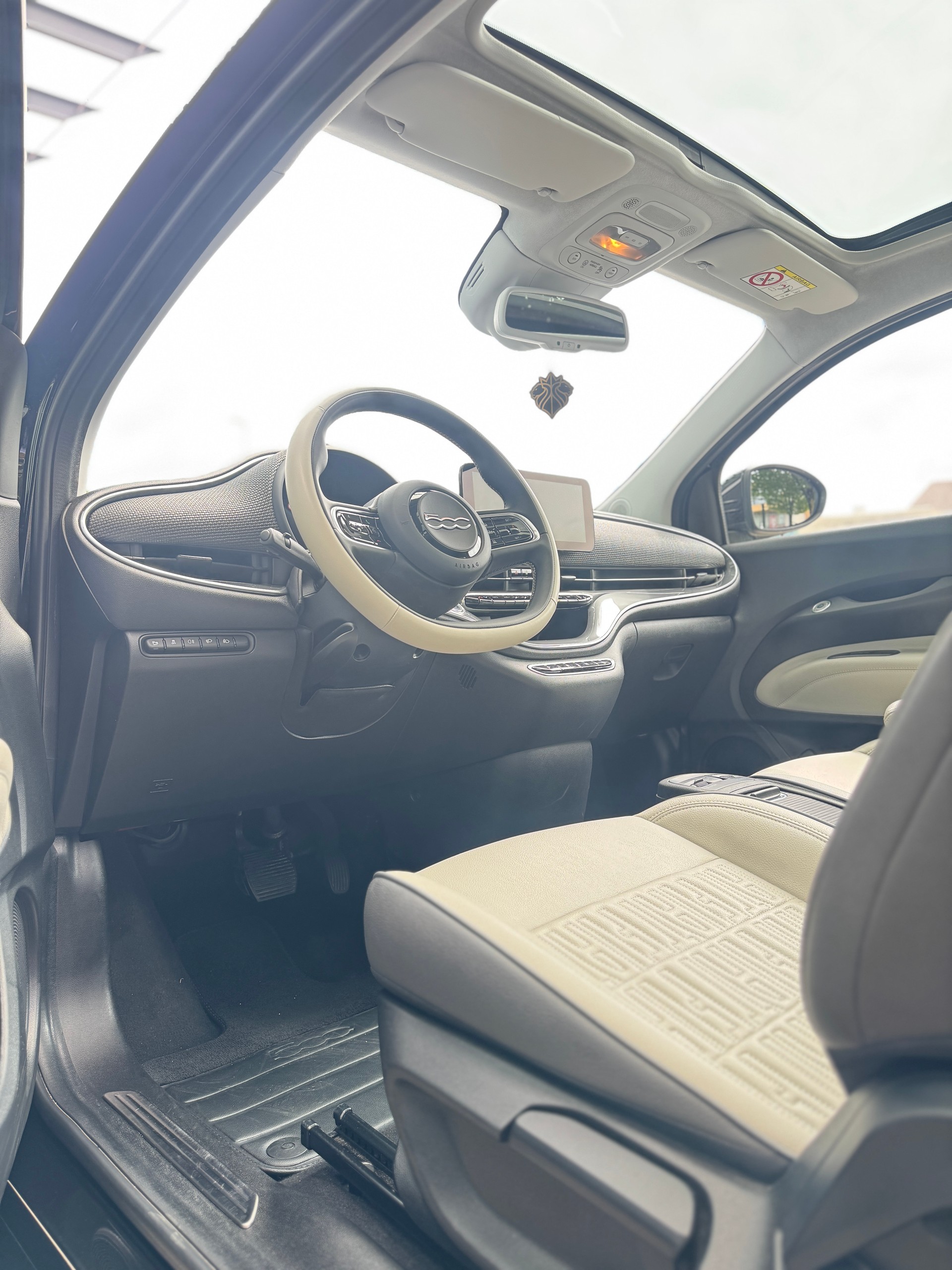 FIAT 500 electric 87 kW La Prima-image-8