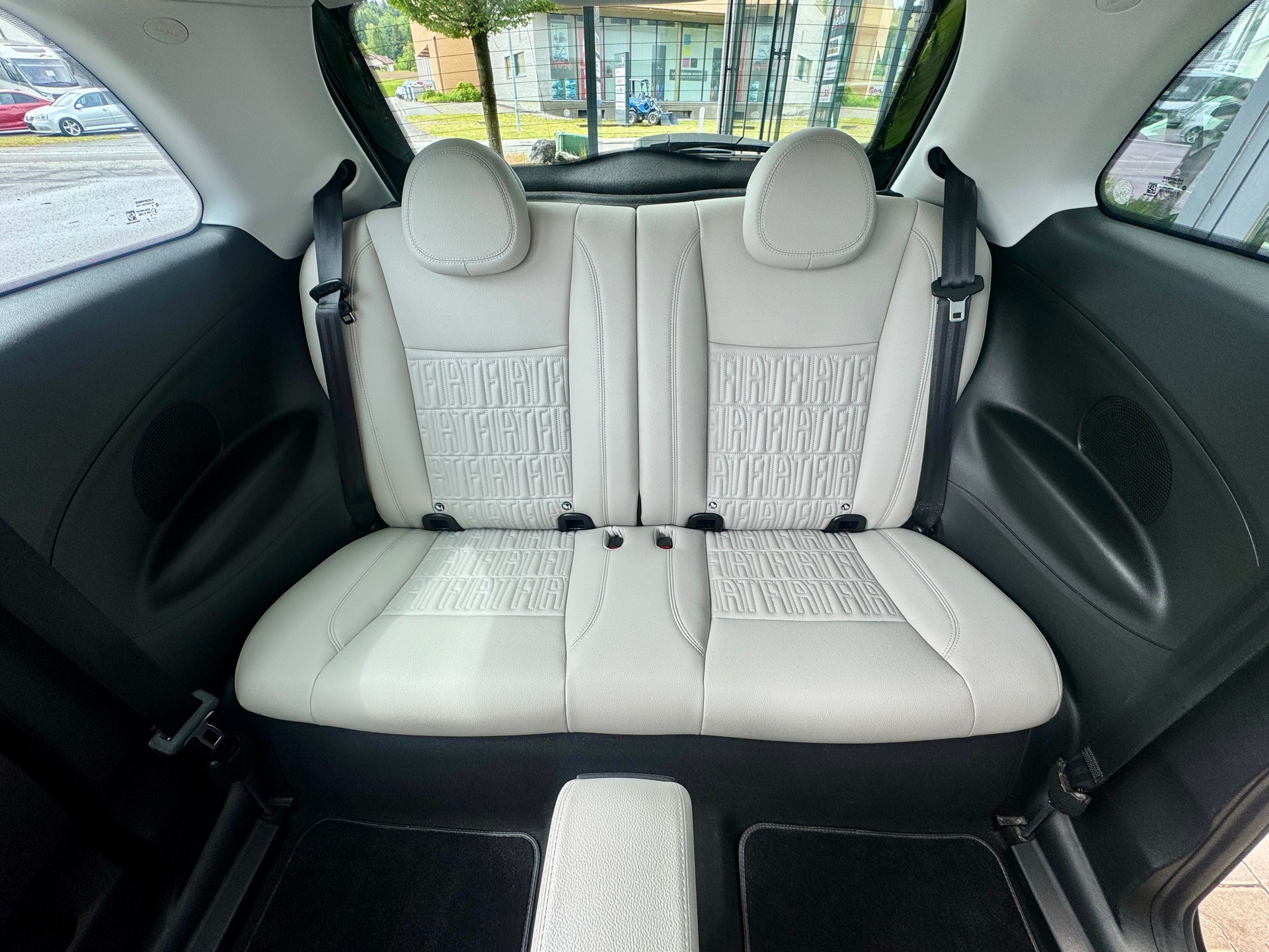 FIAT 500 electric 87 kW La Prima-image-11