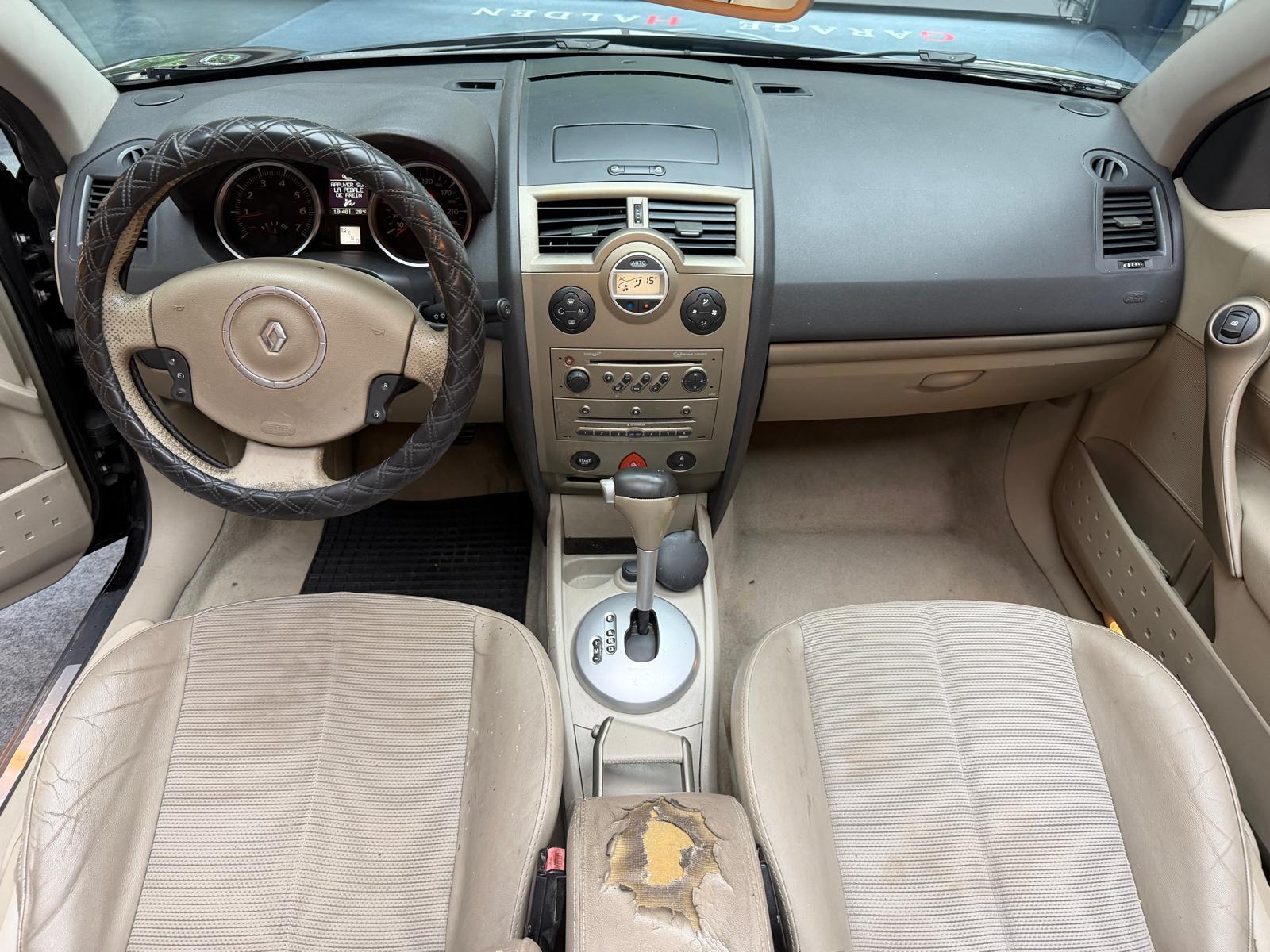 RENAULT Mégane Coupé-Cabrio 2.0 16V Dynamique-image-10
