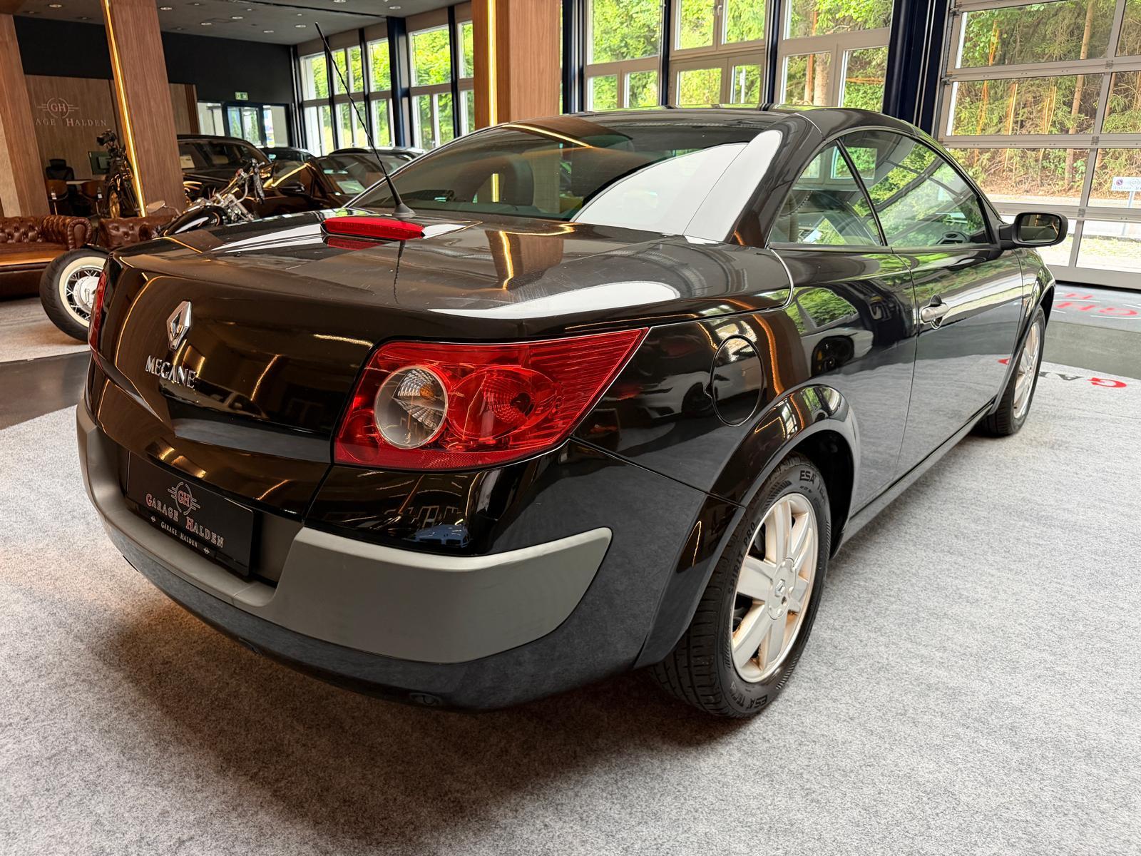 RENAULT Mégane Coupé-Cabrio 2.0 16V Dynamique-image-8
