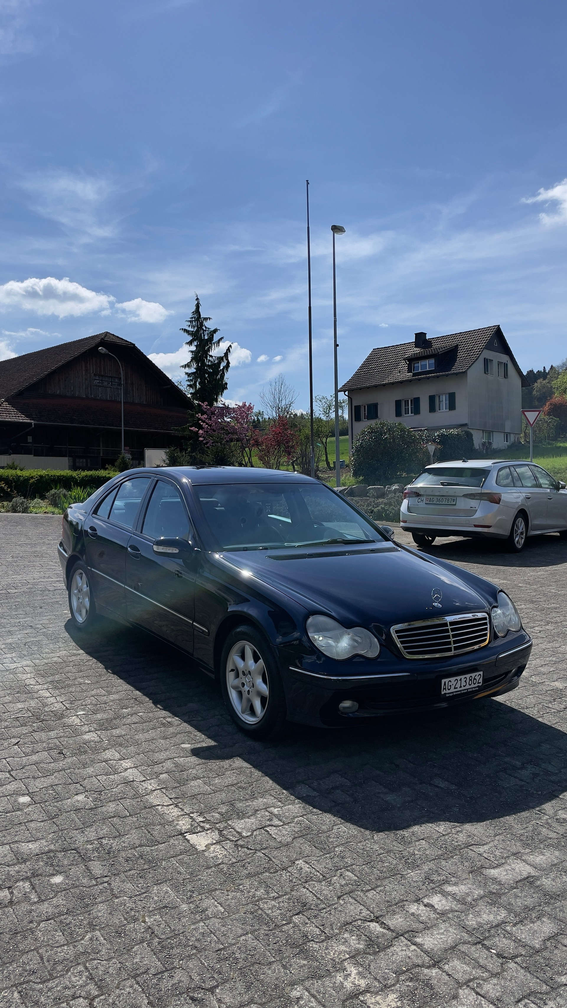 MERCEDES-BENZ C200-image-3