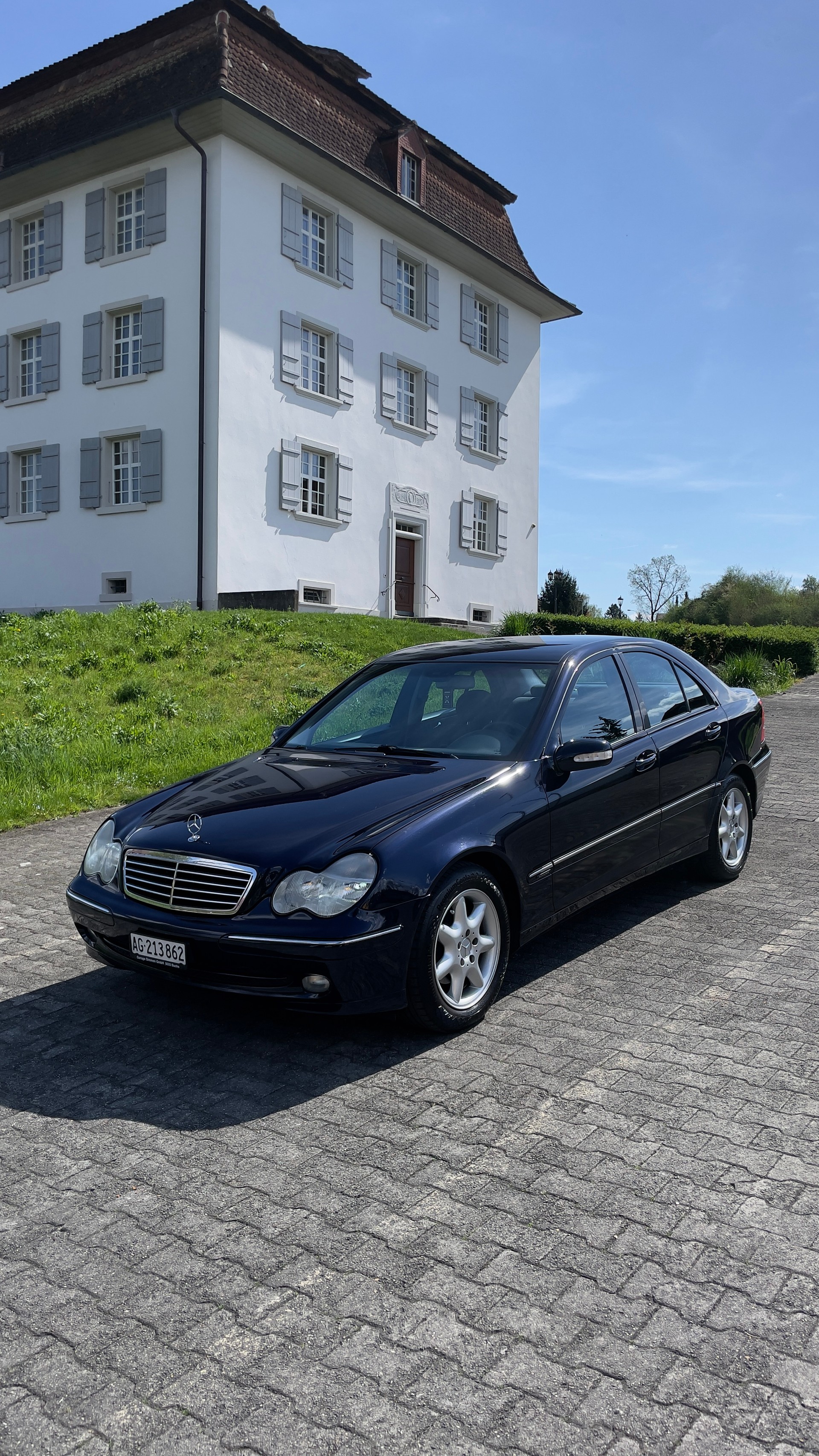MERCEDES-BENZ C200-image-0