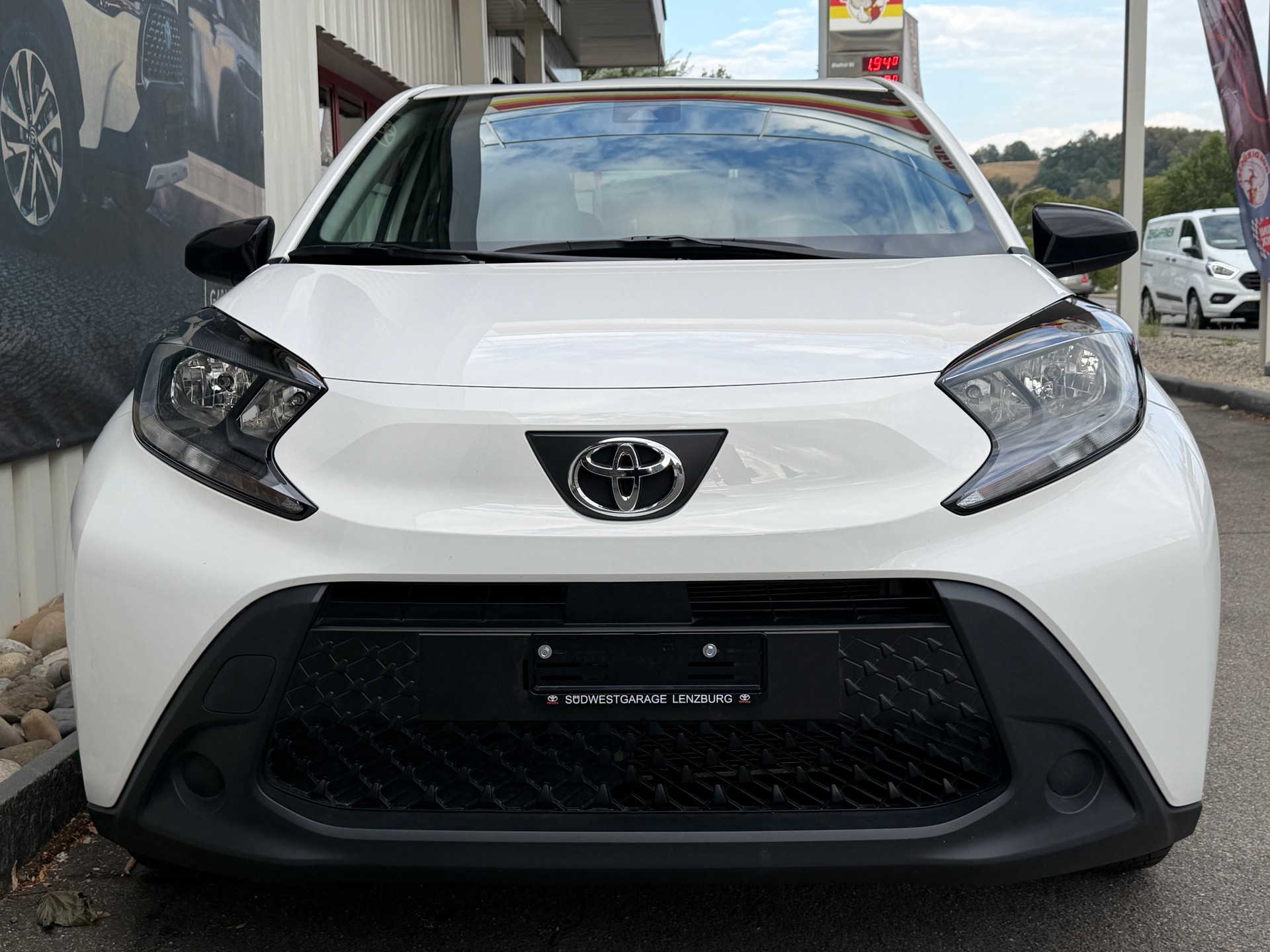 TOYOTA Aygo X 1.0 VVT-i Comfort CVT-image-3