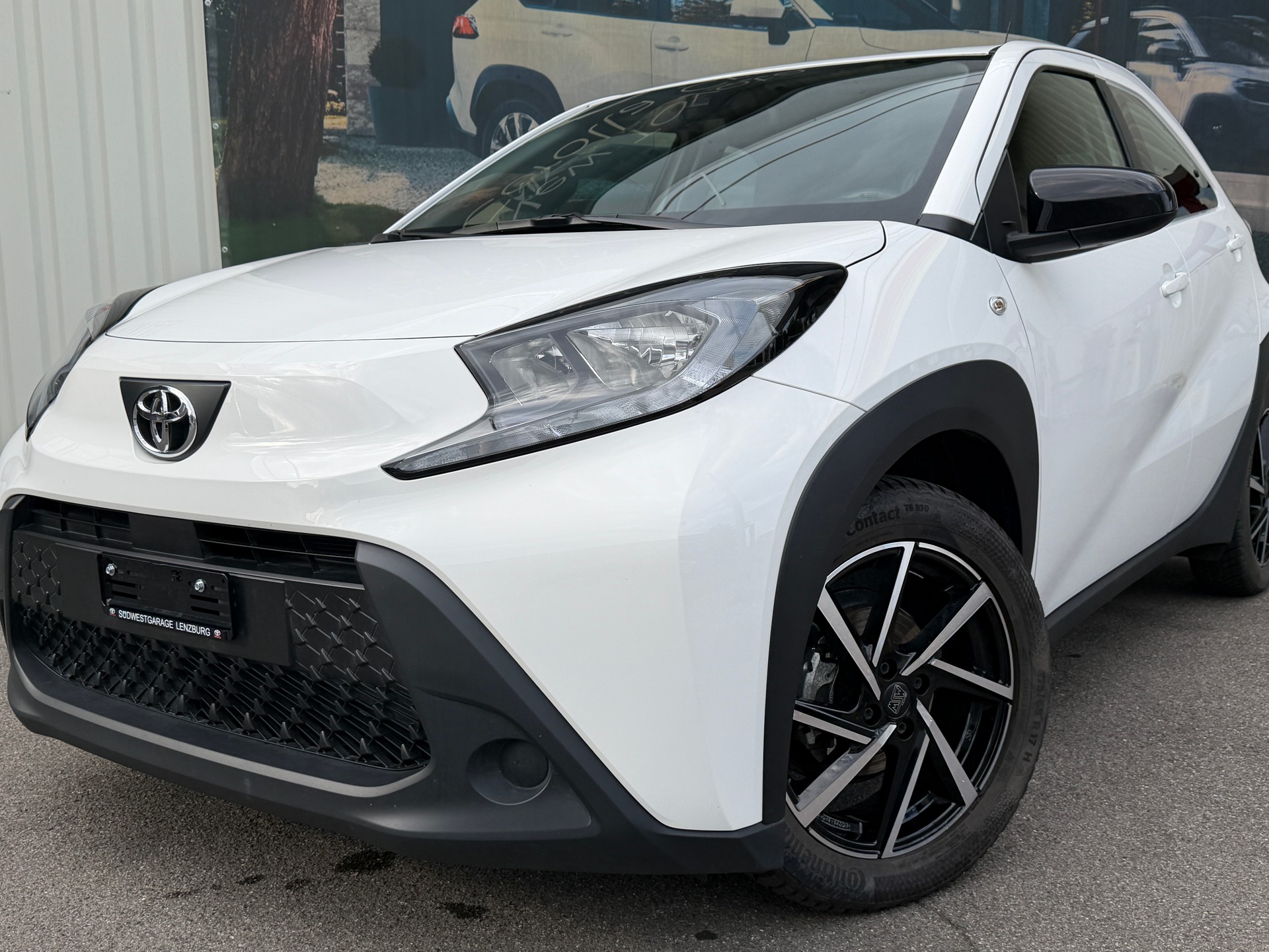 TOYOTA Aygo X 1.0 VVT-i Comfort CVT-image-0