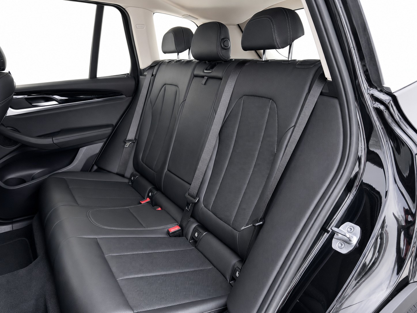 BMW X3 20d xDrive * CH FAHRZEUG *-image-12