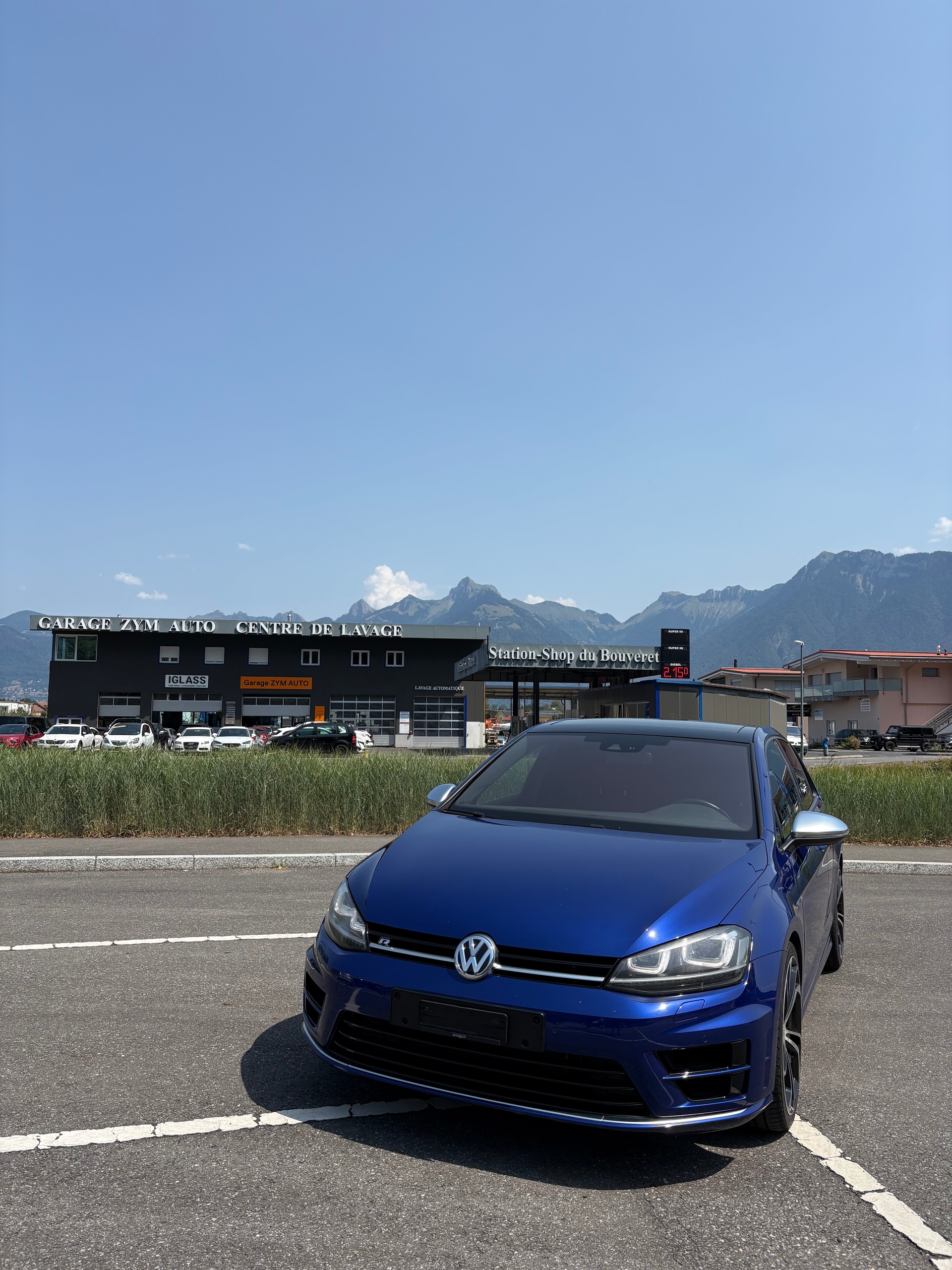 VW 2.0 TSI R 4 Motion-image-1