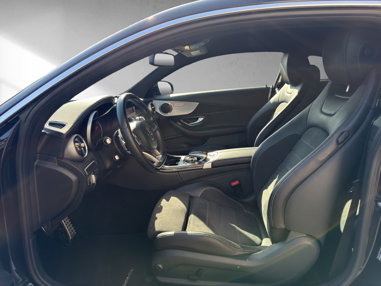 MERCEDES-BENZ C 250 AMG Line Coupé 7G-tronic-image-8
