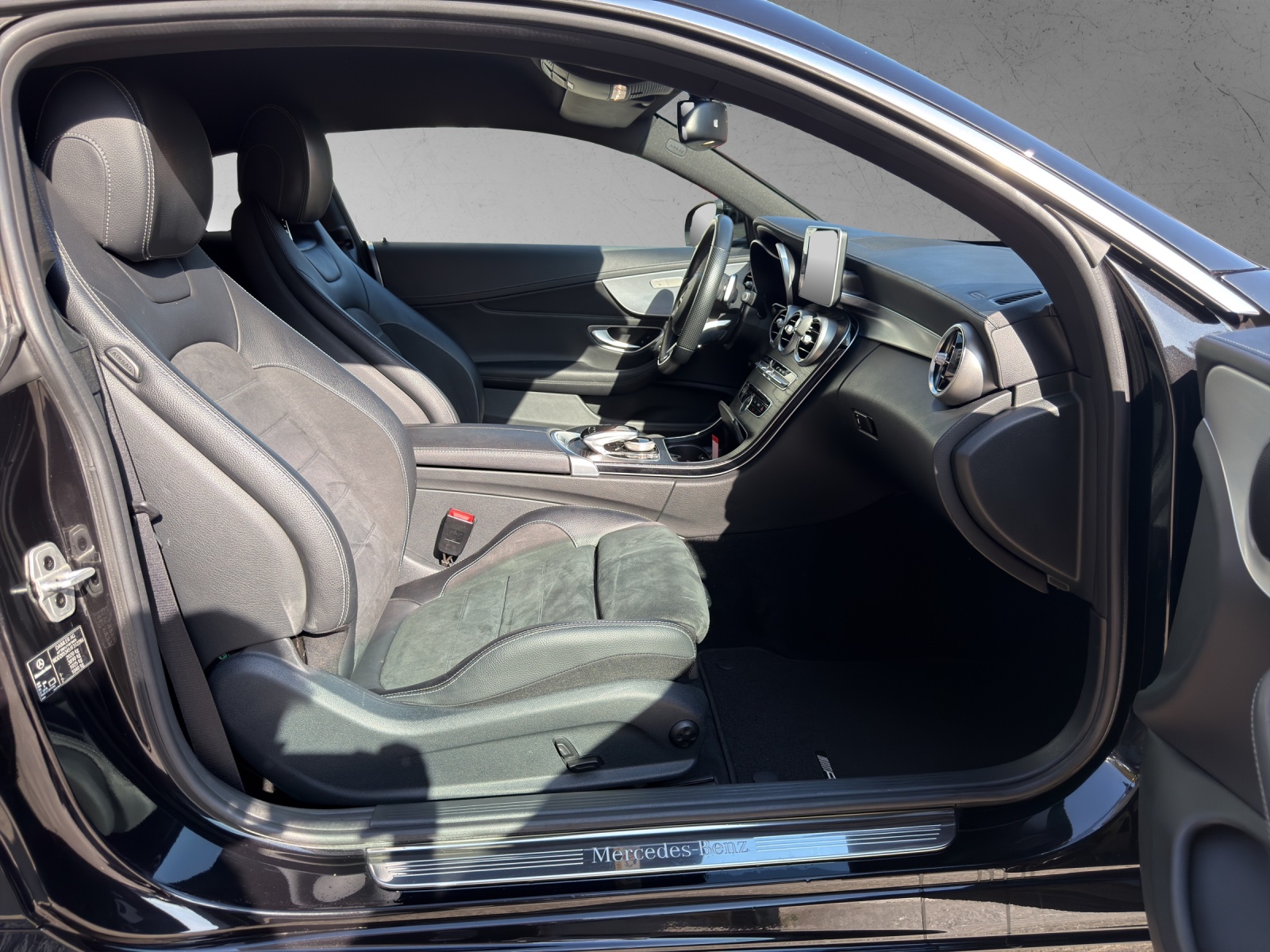 MERCEDES-BENZ C 250 AMG Line Coupé 7G-tronic-image-9