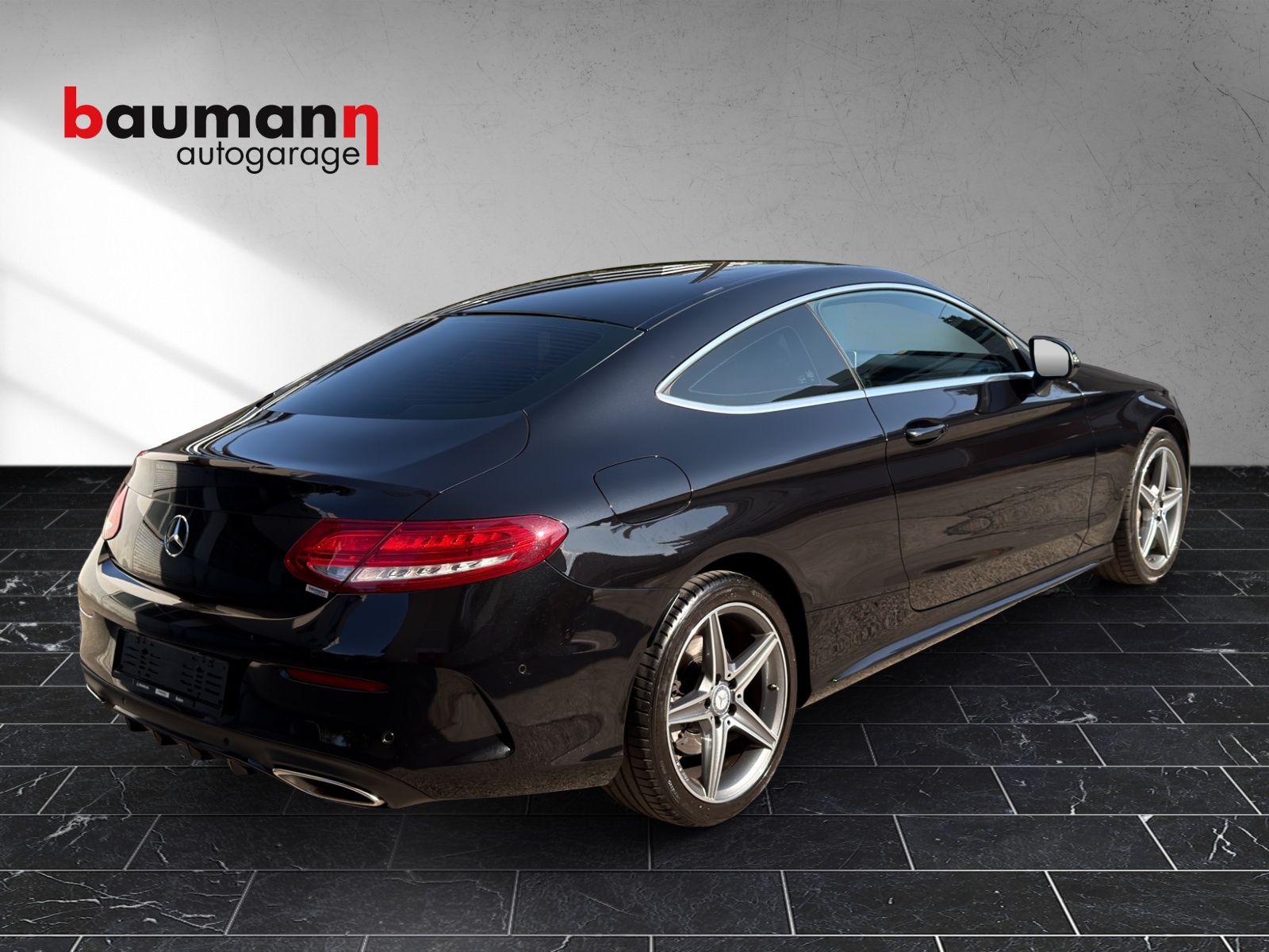 MERCEDES-BENZ C 250 AMG Line Coupé 7G-tronic-image-2