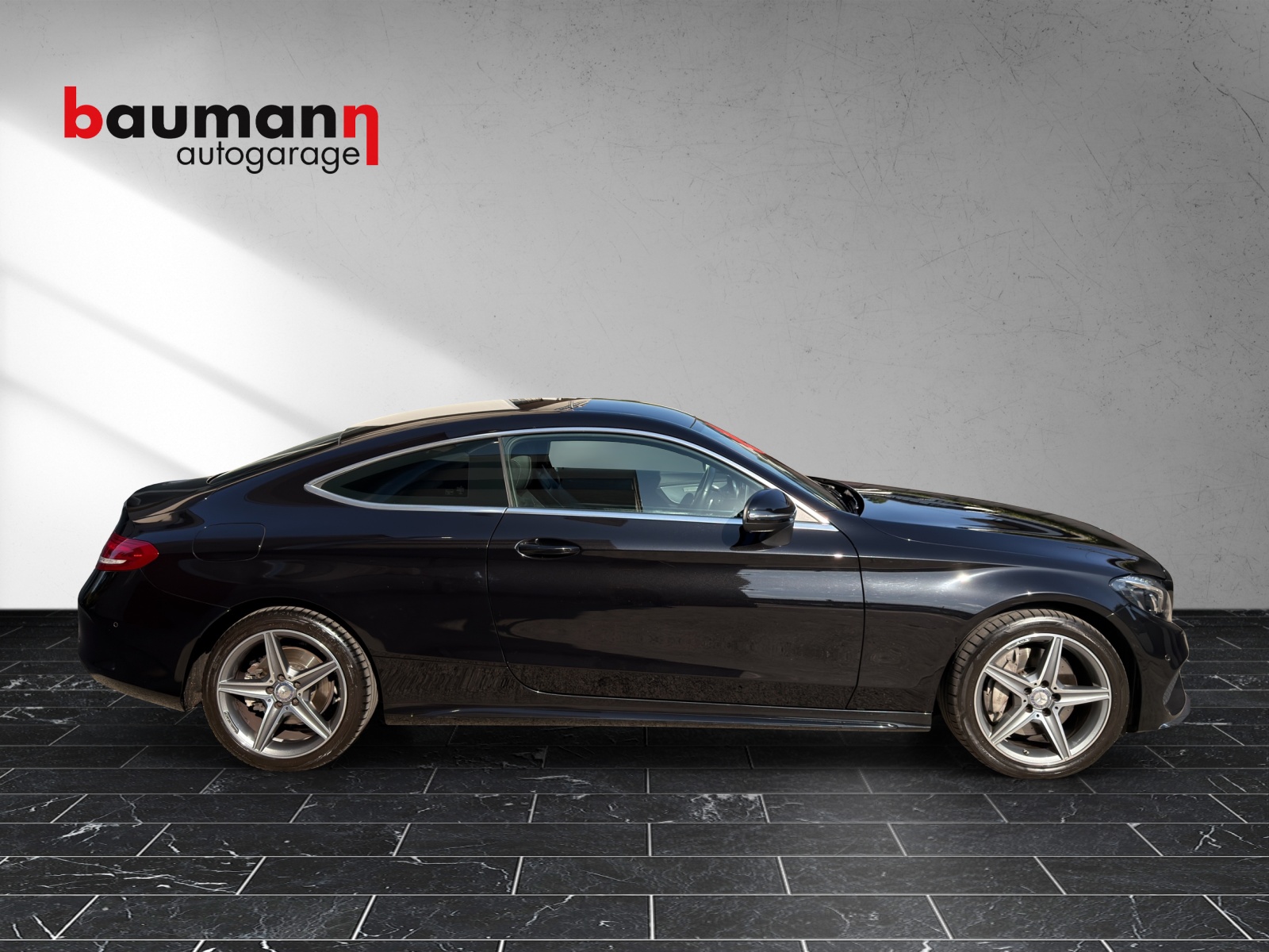 MERCEDES-BENZ C 250 AMG Line Coupé 7G-tronic-image-4