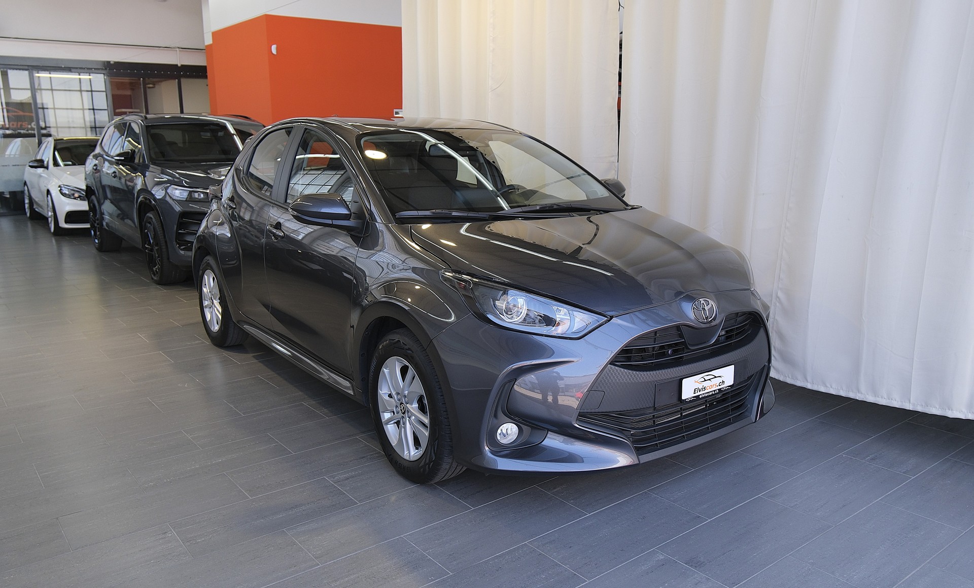 TOYOTA Yaris 1.5 Comfort e-CVT-image-28