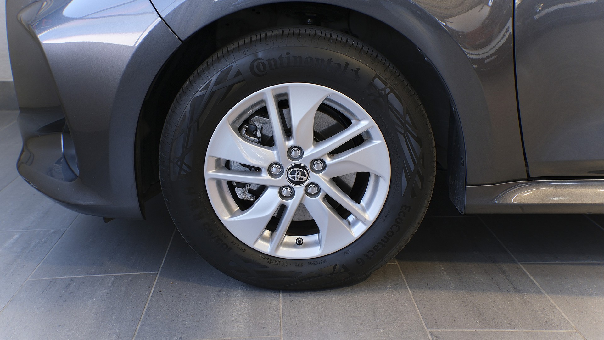 TOYOTA Yaris 1.5 Comfort e-CVT-image-11
