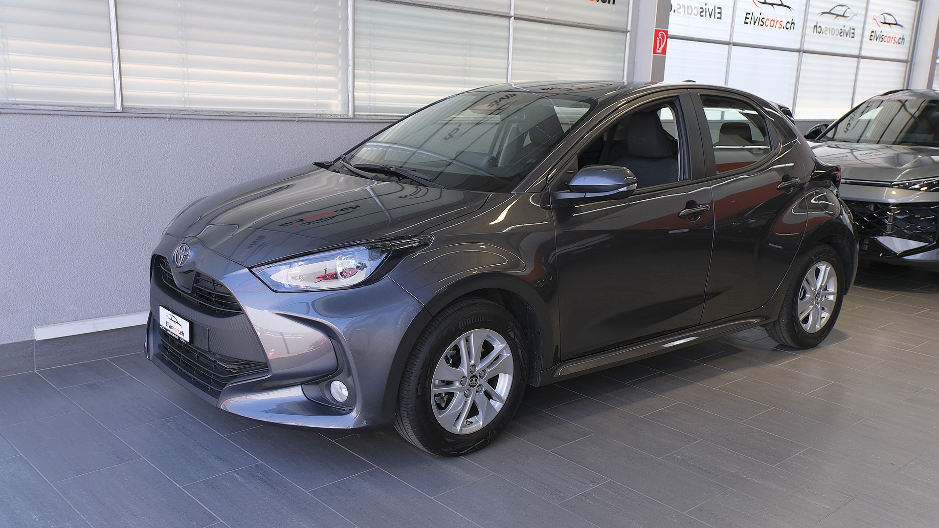 TOYOTA Yaris 1.5 Comfort e-CVT-image-9