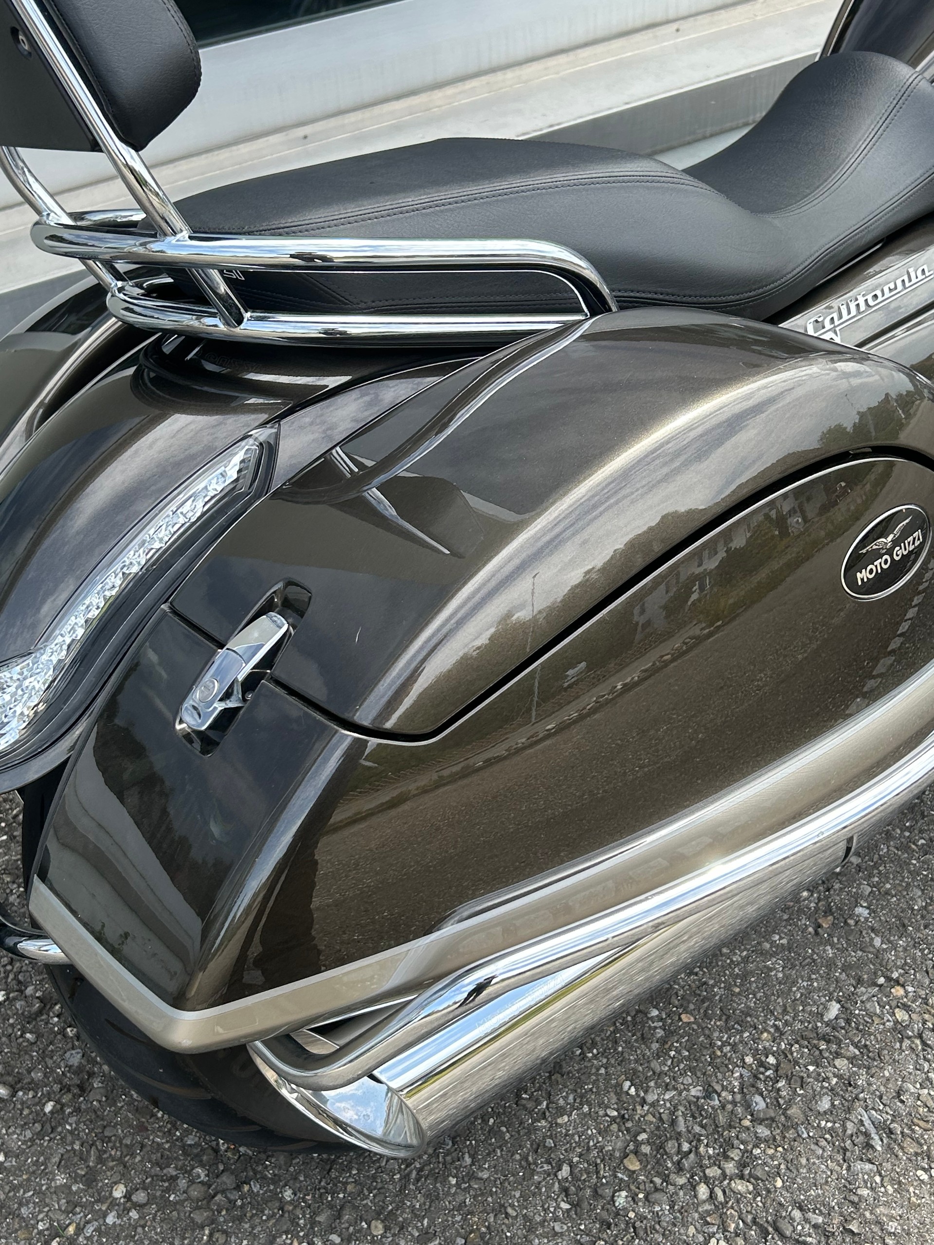 MOTO GUZZI California 1400 Touring SE-showroom-element-2