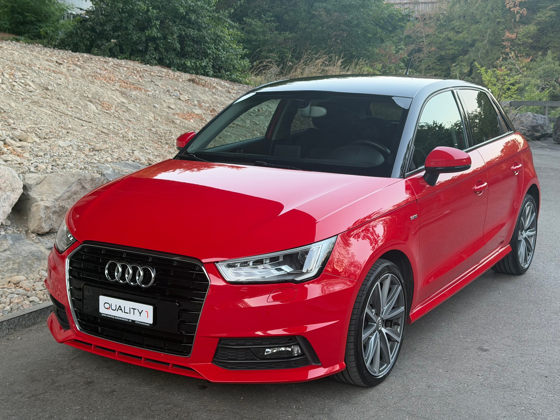 AUDI A1 Sportback 1.6 TDI S-Line S-tronic-image-0