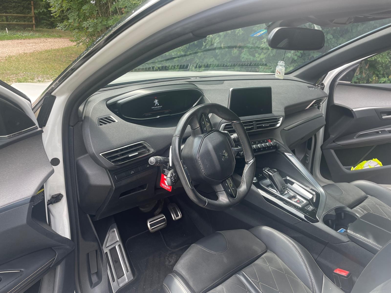 PEUGEOT 2.0 BlueHDi 180 GT-image-4