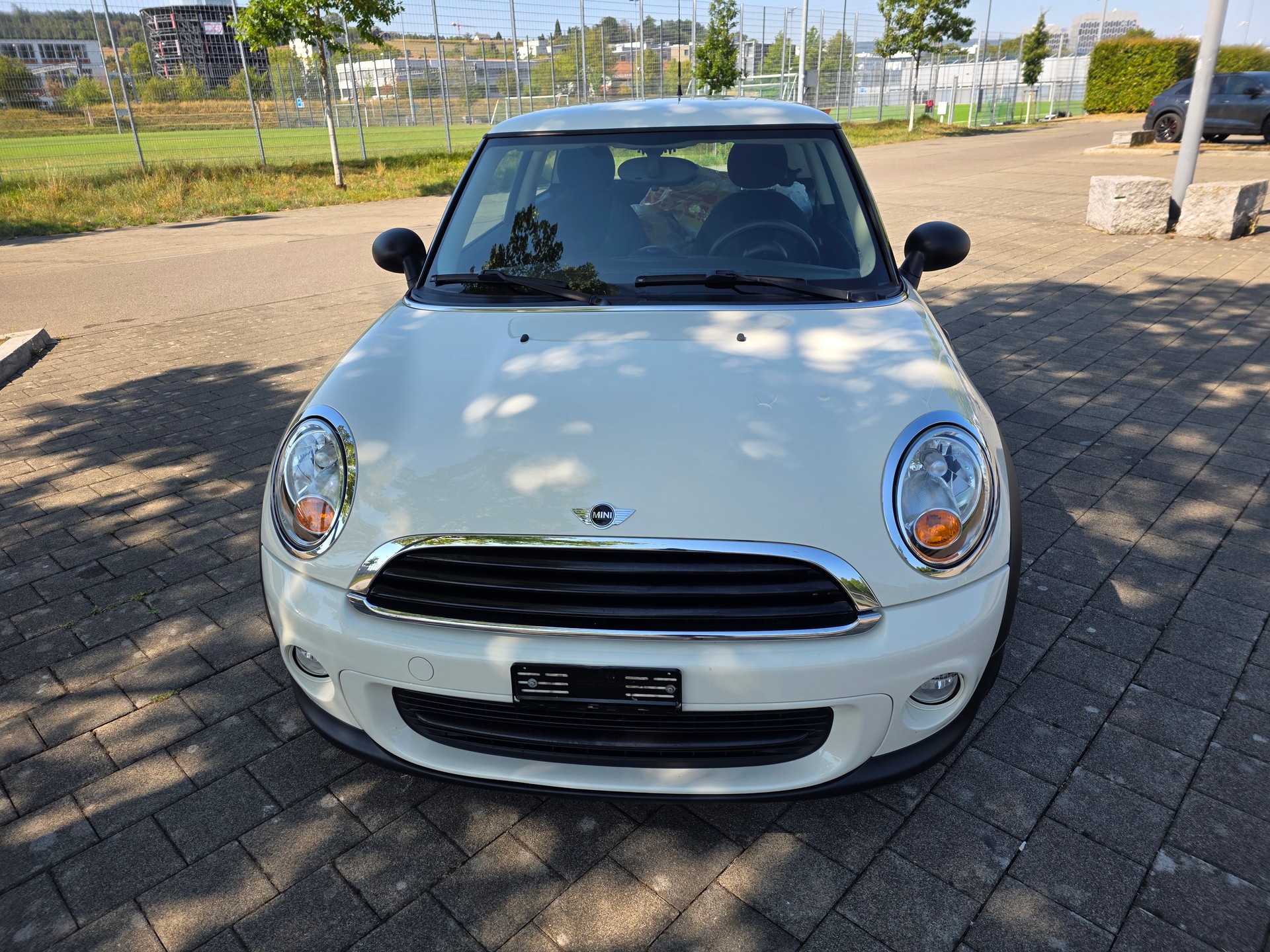 MINI One-image-3