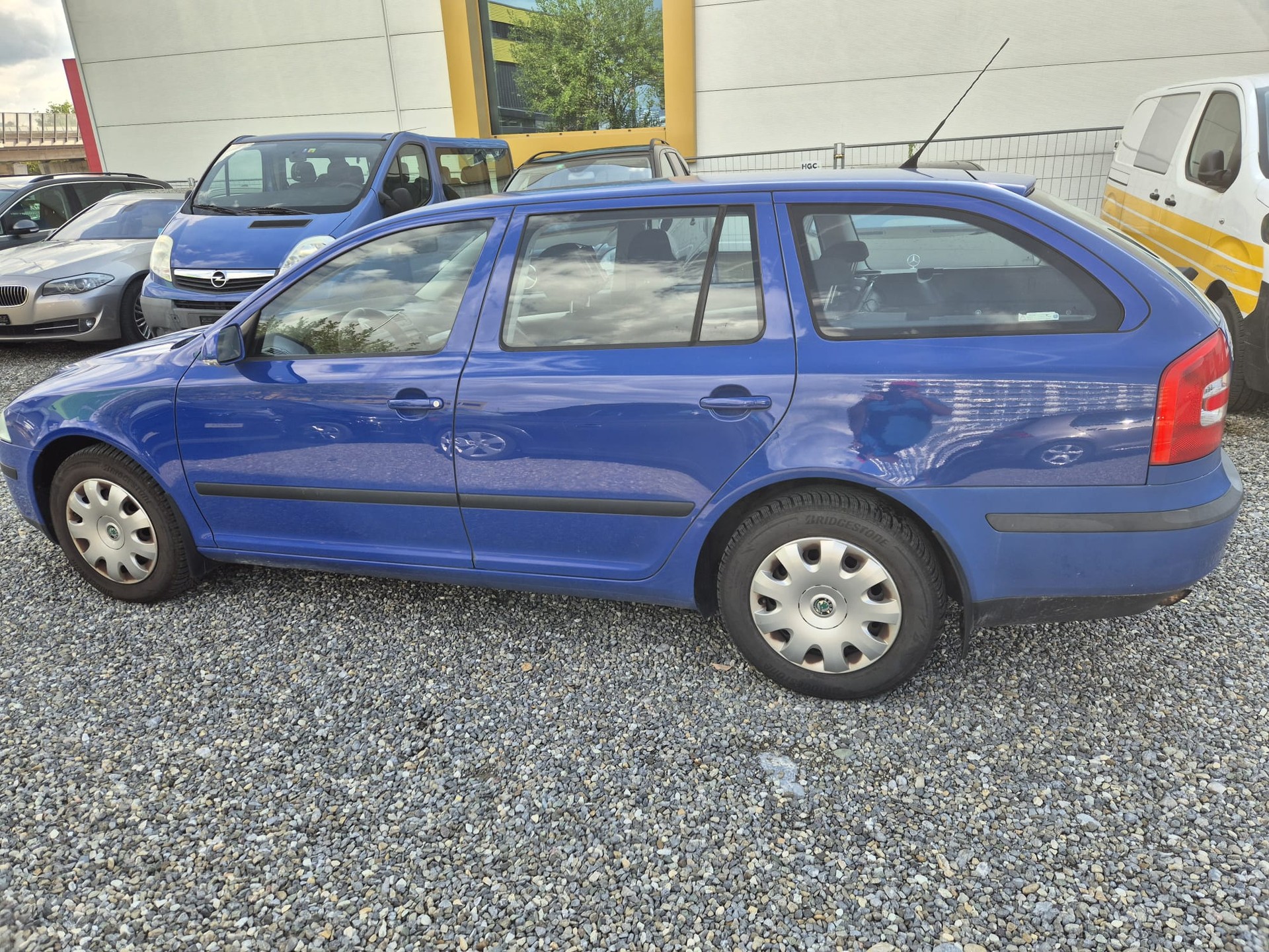 SKODA Octavia 1.6 Ambiente-image-5