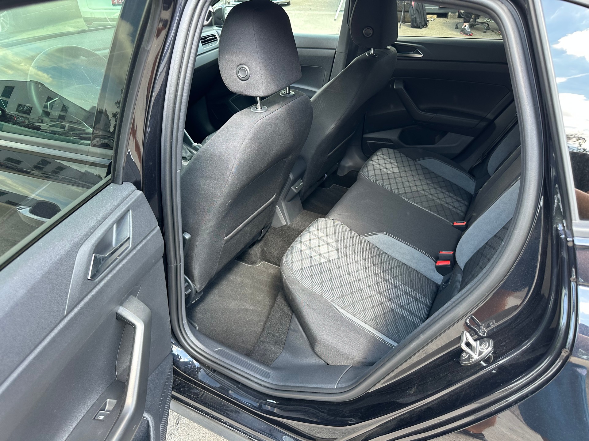 VW Polo 1.0 TSI R-Line DSG-image-9