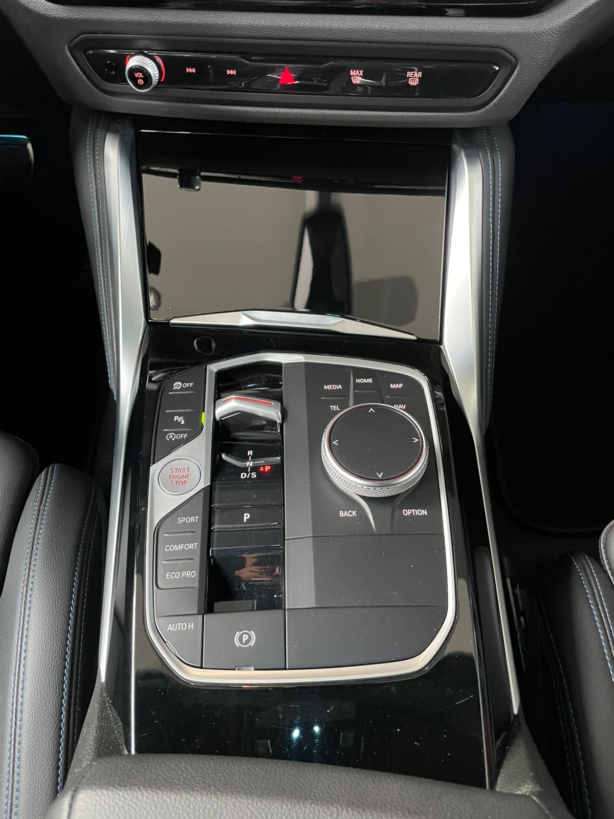 BMW M240i xDrive Coupé-image-9