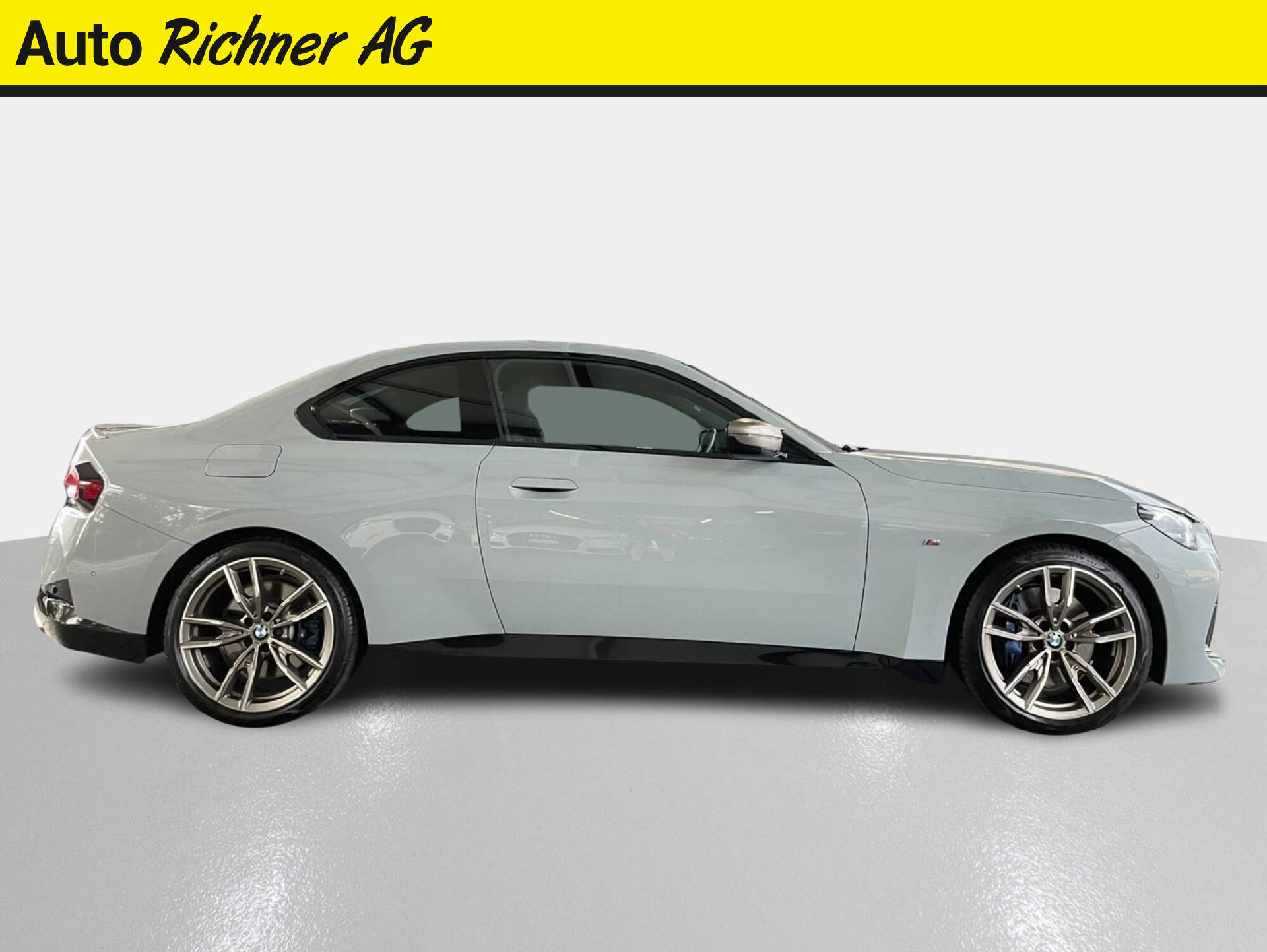 BMW M240i xDrive Coupé-image-2