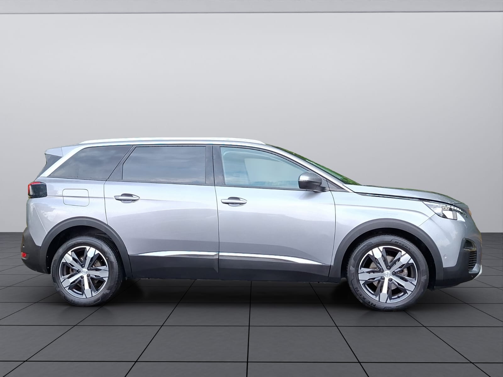 PEUGEOT 5008 1.6 THP Allure EAT-image-7