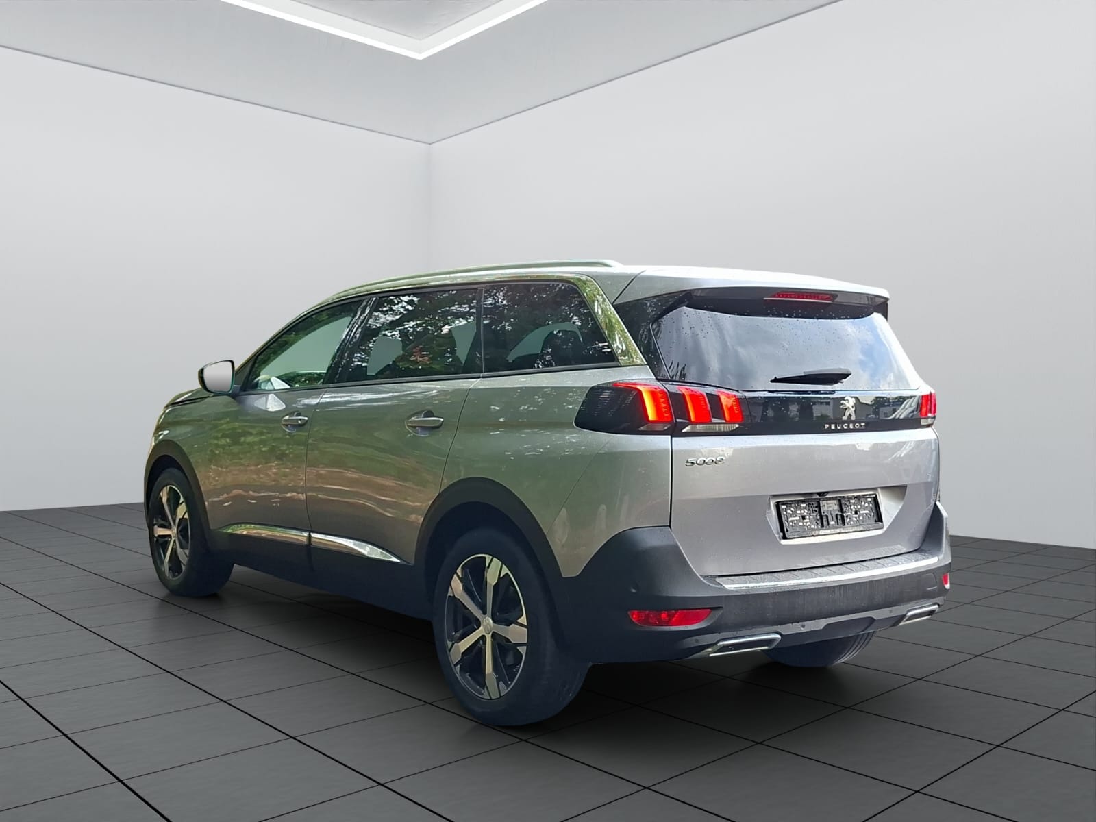 PEUGEOT 5008 1.6 THP Allure EAT-image-4