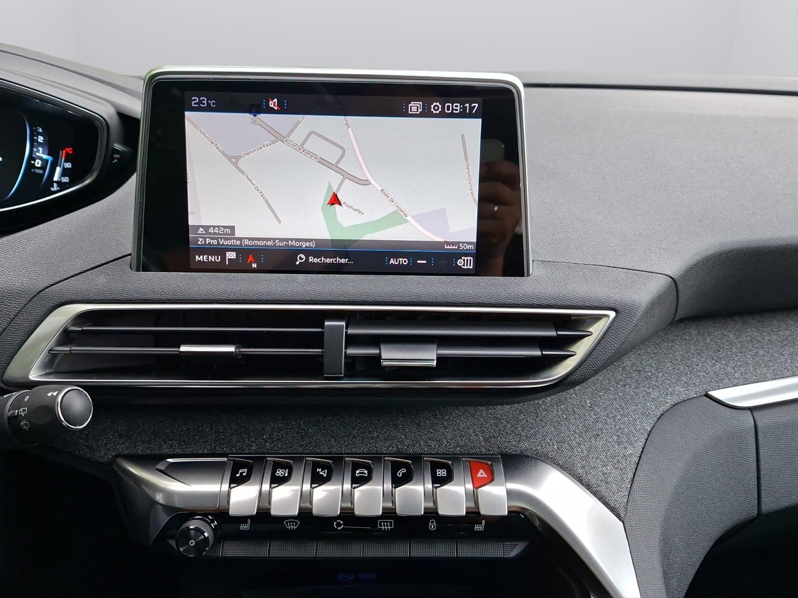 PEUGEOT 5008 1.6 THP Allure EAT-image-15