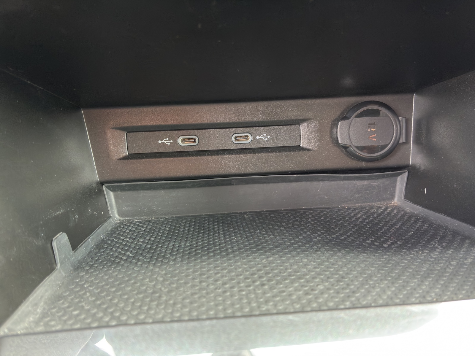 VW Tiguan Allspace 2.0 TDI SCR R-Line 4Motion DSG-image-15