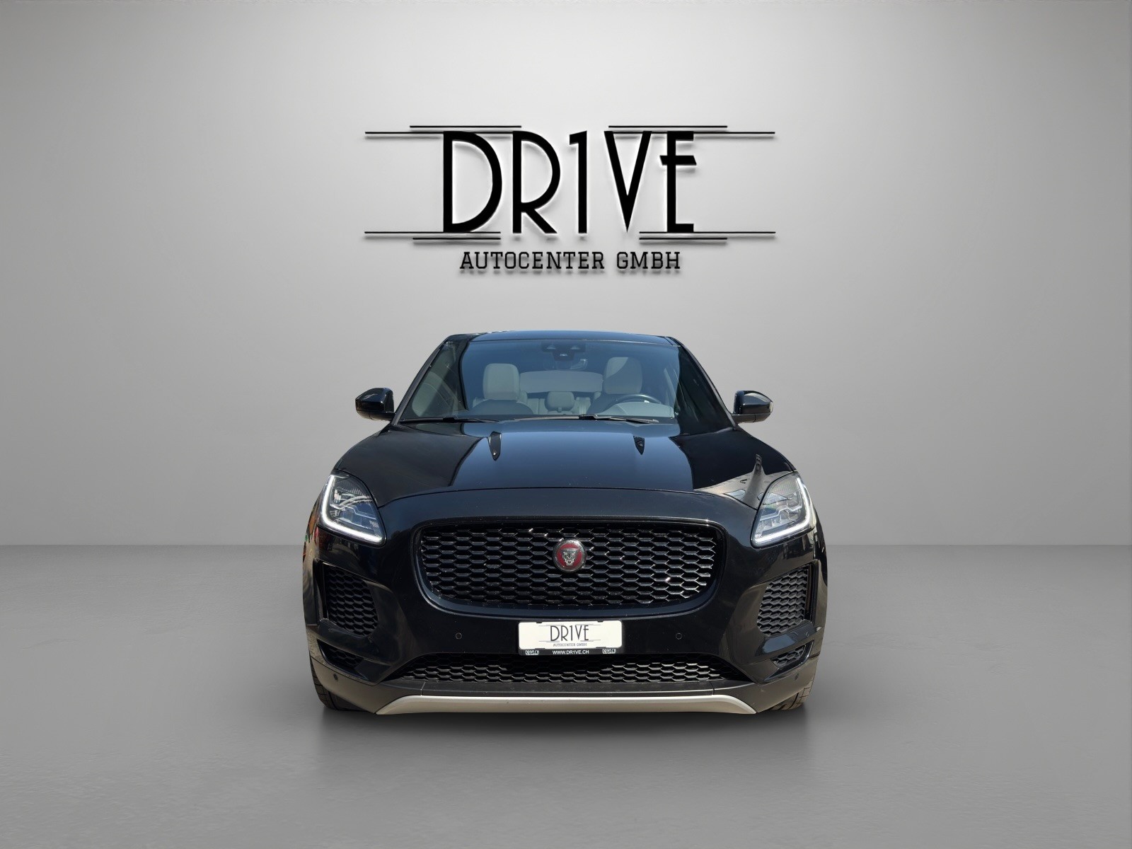 JAGUAR E-Pace P200 R-Dynamic S AWD Automatik-image-1