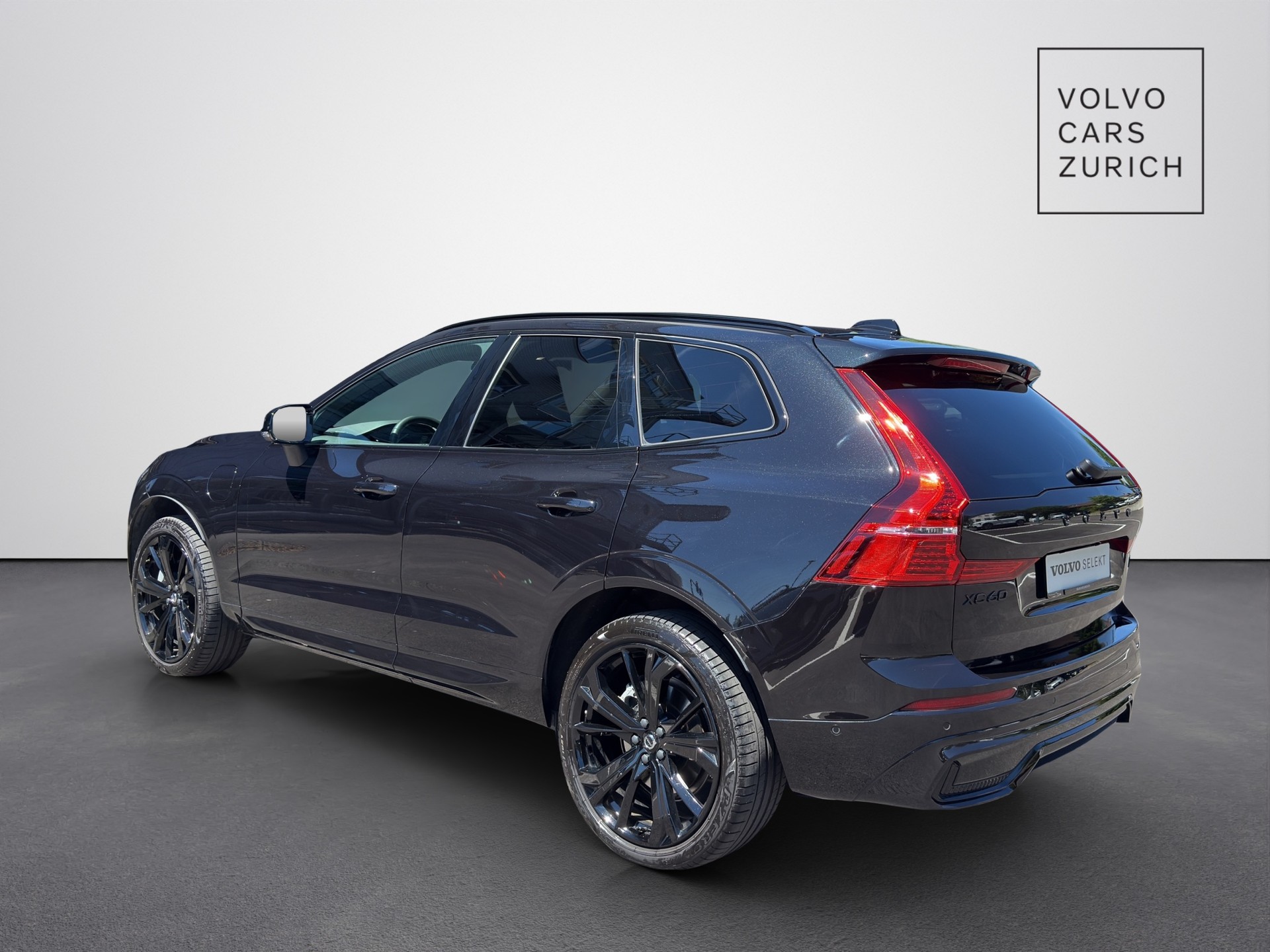 VOLVO XC60 2.0 T8 TE XCENTRIC Black Edition eAWD-image-1