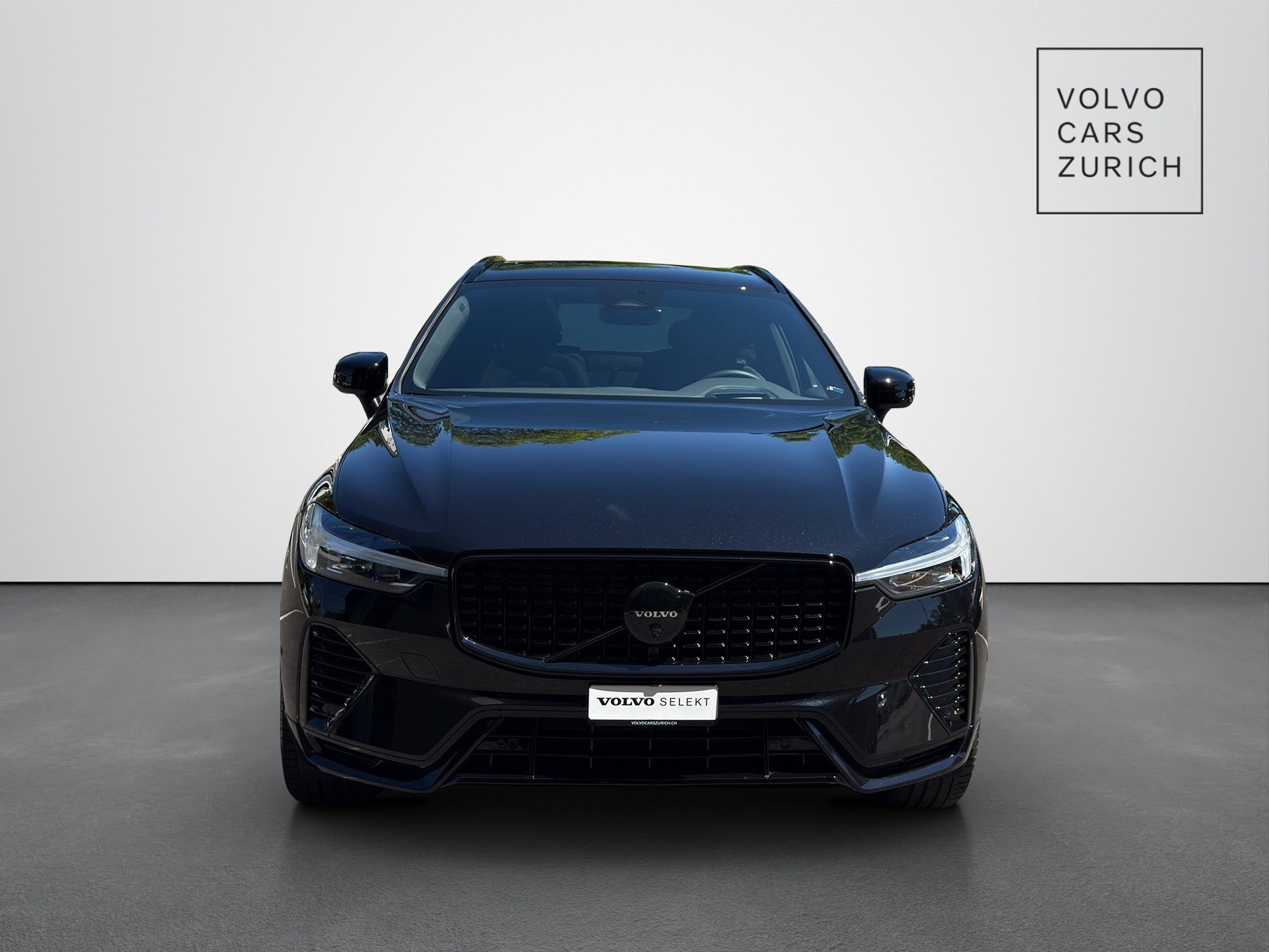 VOLVO XC60 2.0 T8 TE XCENTRIC Black Edition eAWD-image-4