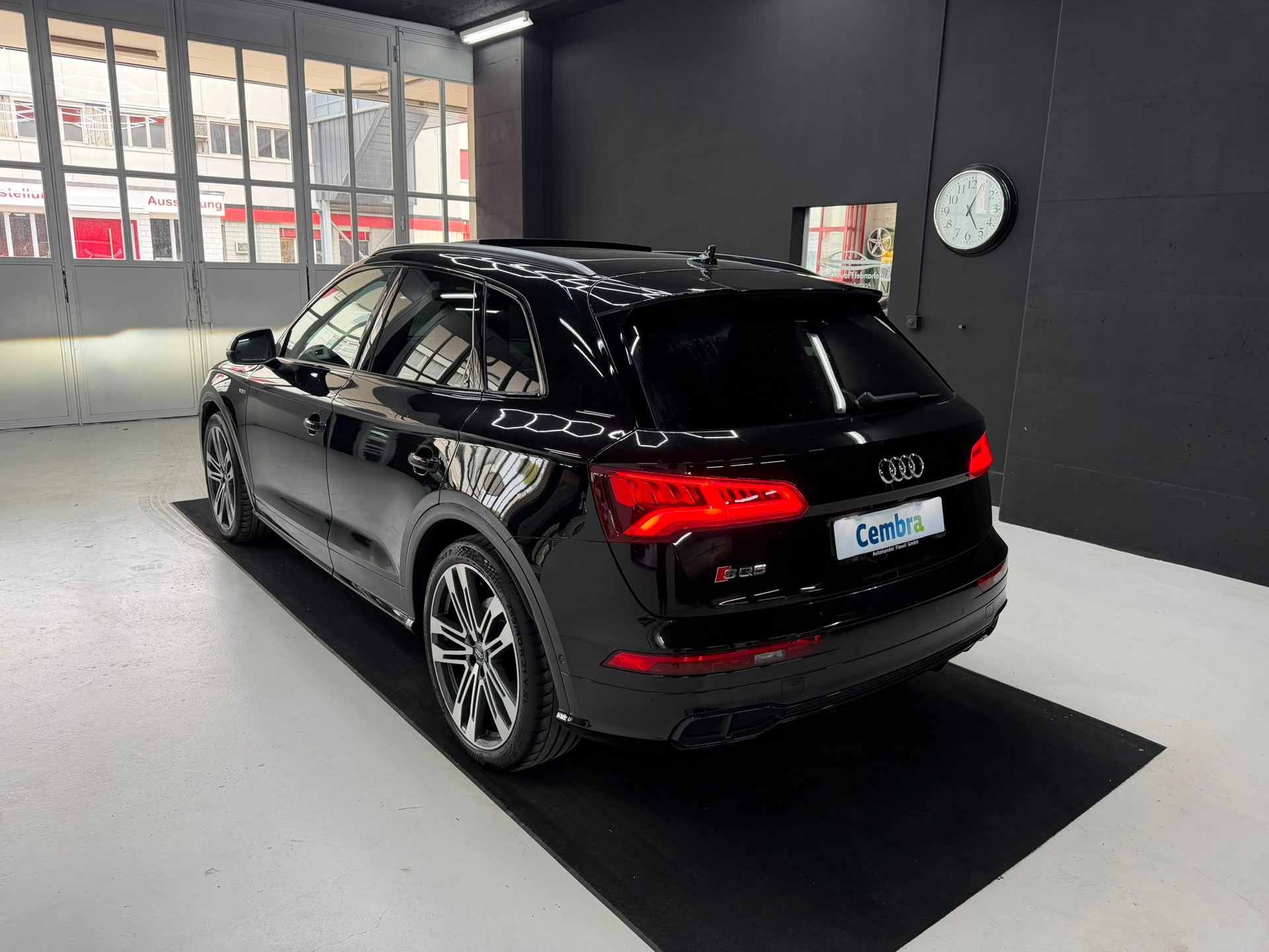 AUDI SQ5 3.0 TFSI quattro S-tronic-image-19