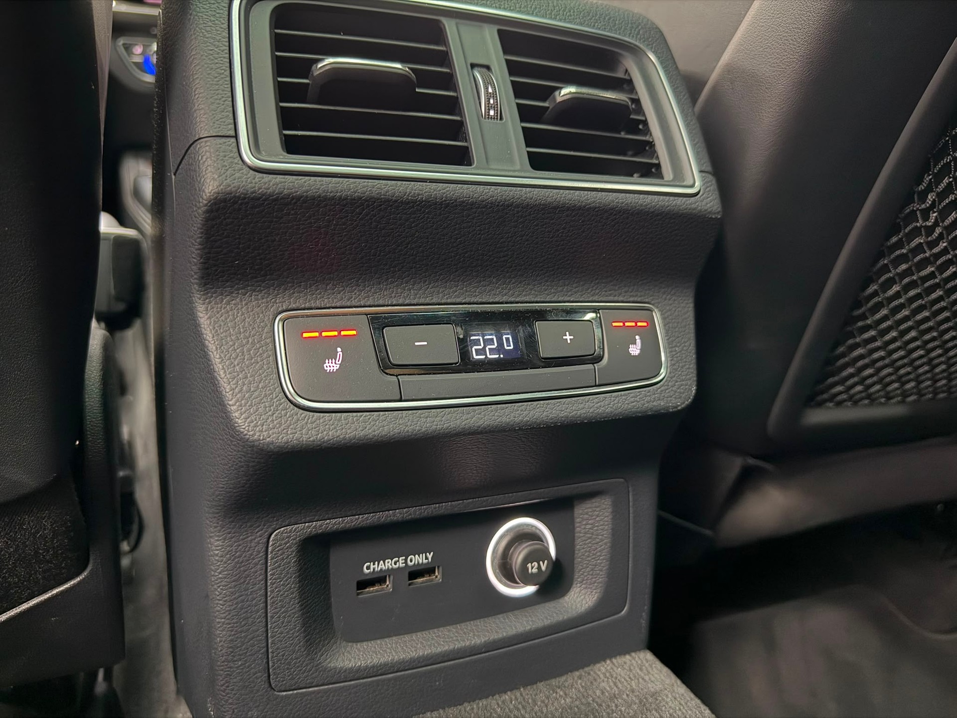 AUDI SQ5 3.0 TFSI quattro S-tronic-image-14