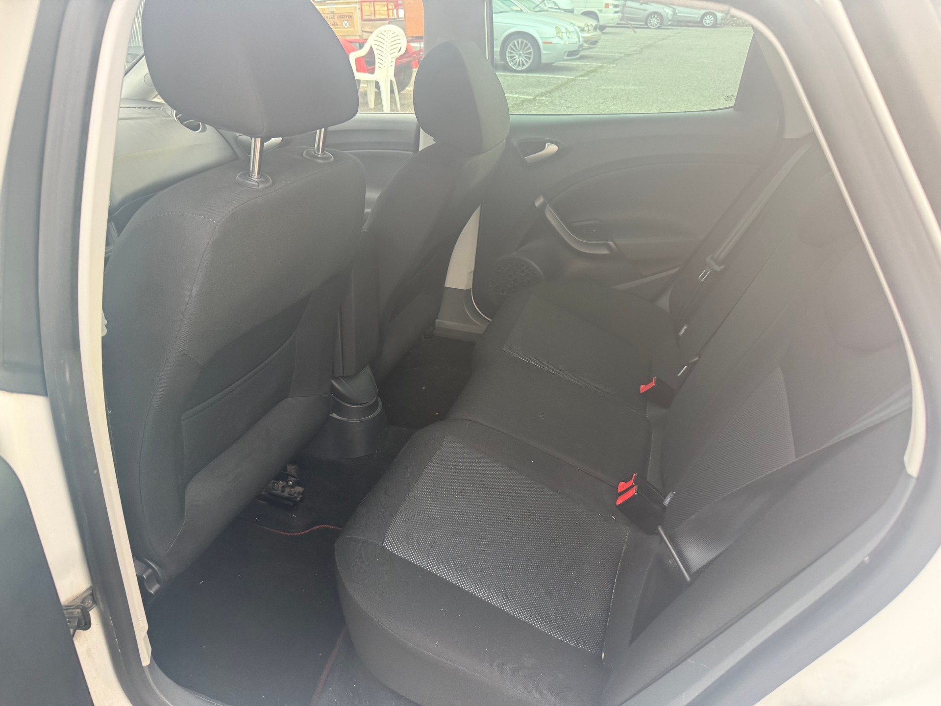SEAT Ibiza 1.6 Style DSG-image-6