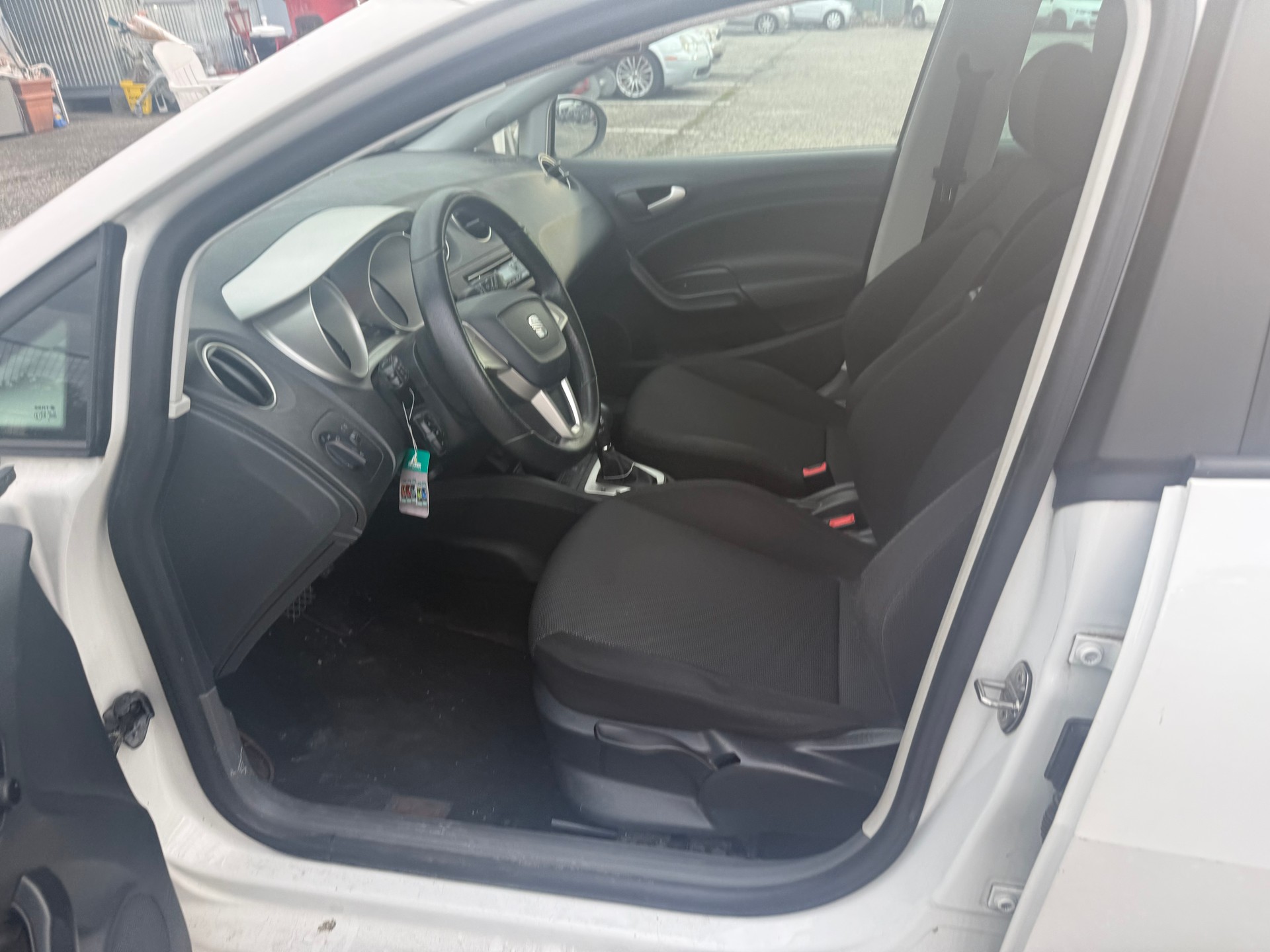 SEAT Ibiza 1.6 Style DSG-image-5
