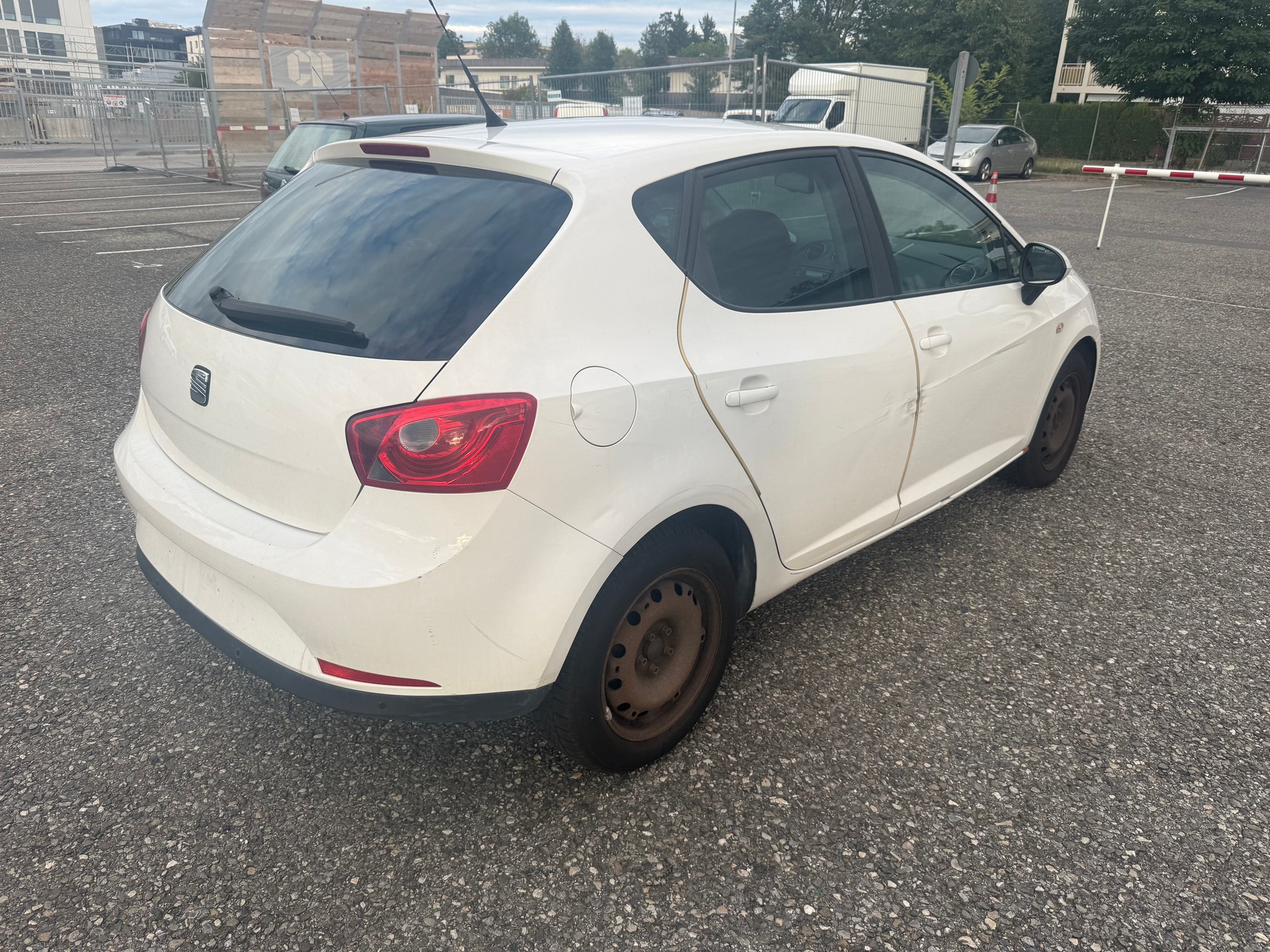 SEAT Ibiza 1.6 Style DSG-image-2